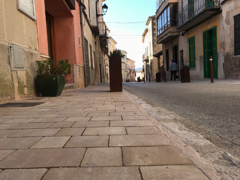 Voravies del nucli de Campanet