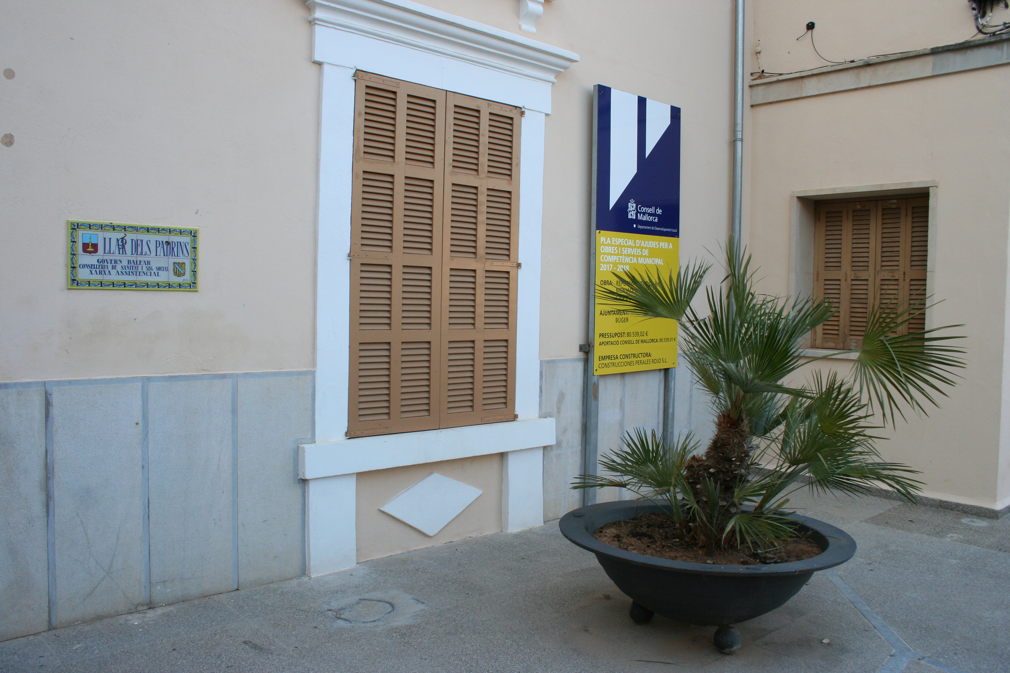Façana del casal de son Dameto