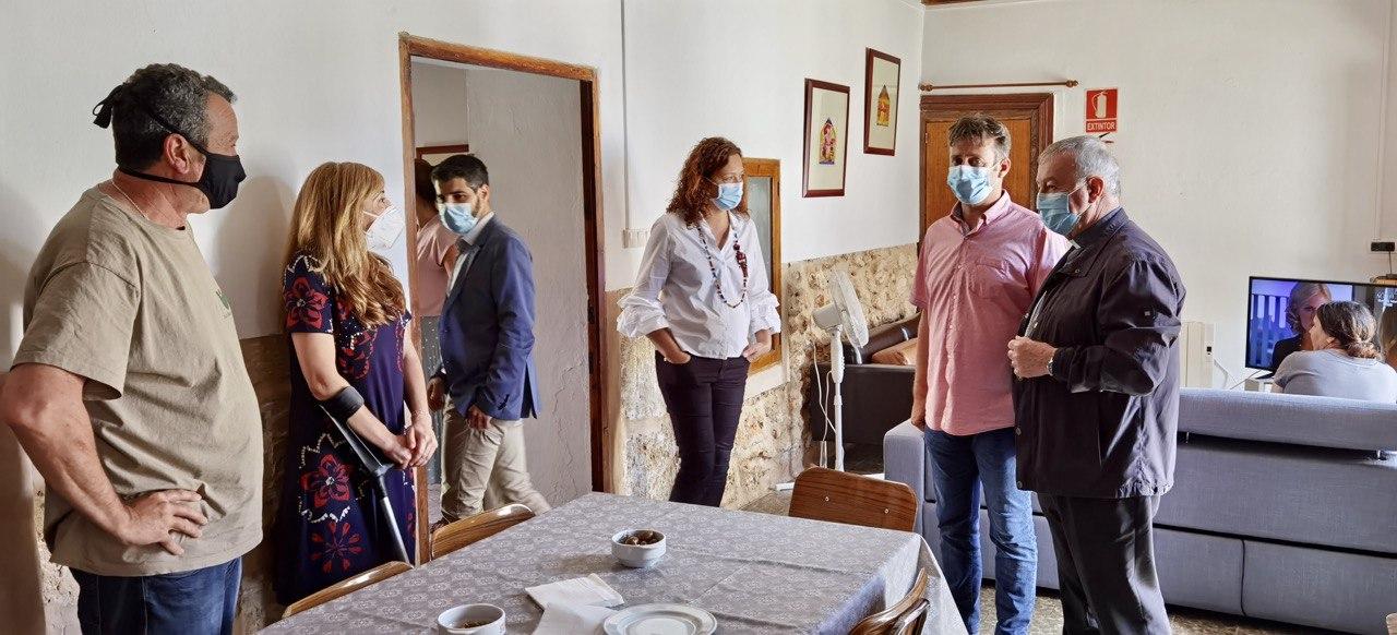 La presidenta del Consell, el president de l’IMAS i el bisbe de Mallorca han visitat la finca de Son Ribes
