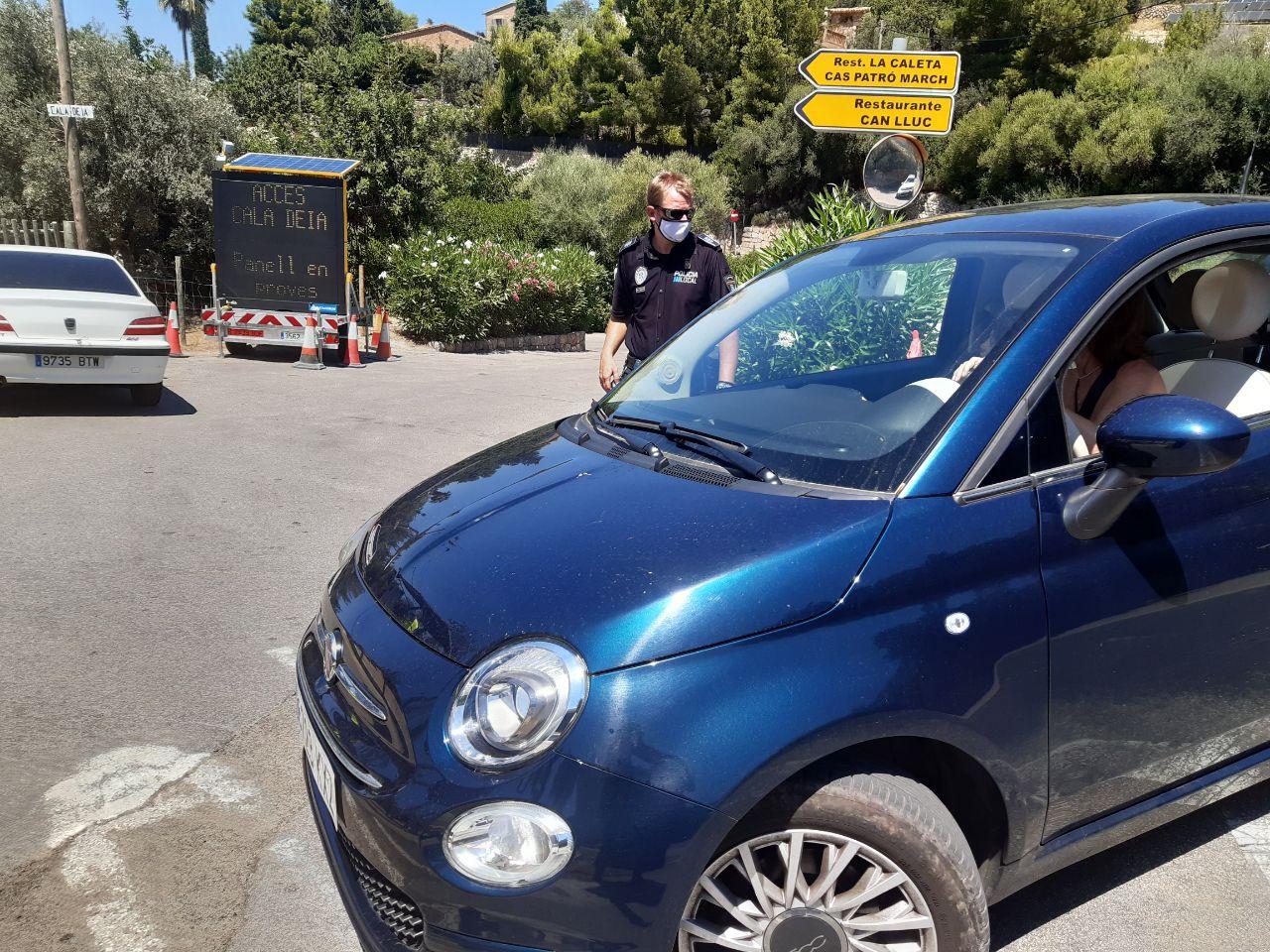 El Departamento de Movilidad e Infraestructuras instala la primera estación móvil de aforos para controlar los accesos a cala Deià