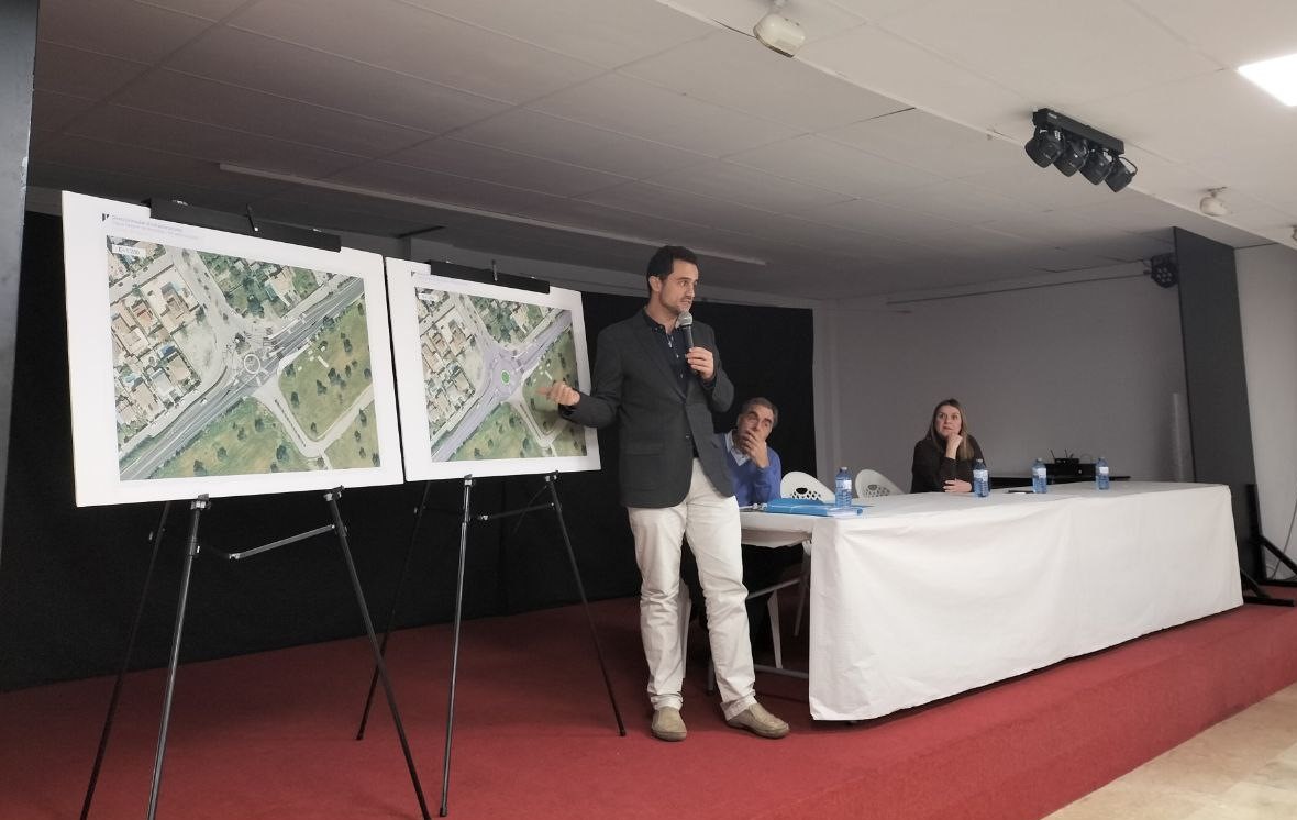 El conseller Iván Sevillano explica com serà la nova rotonda