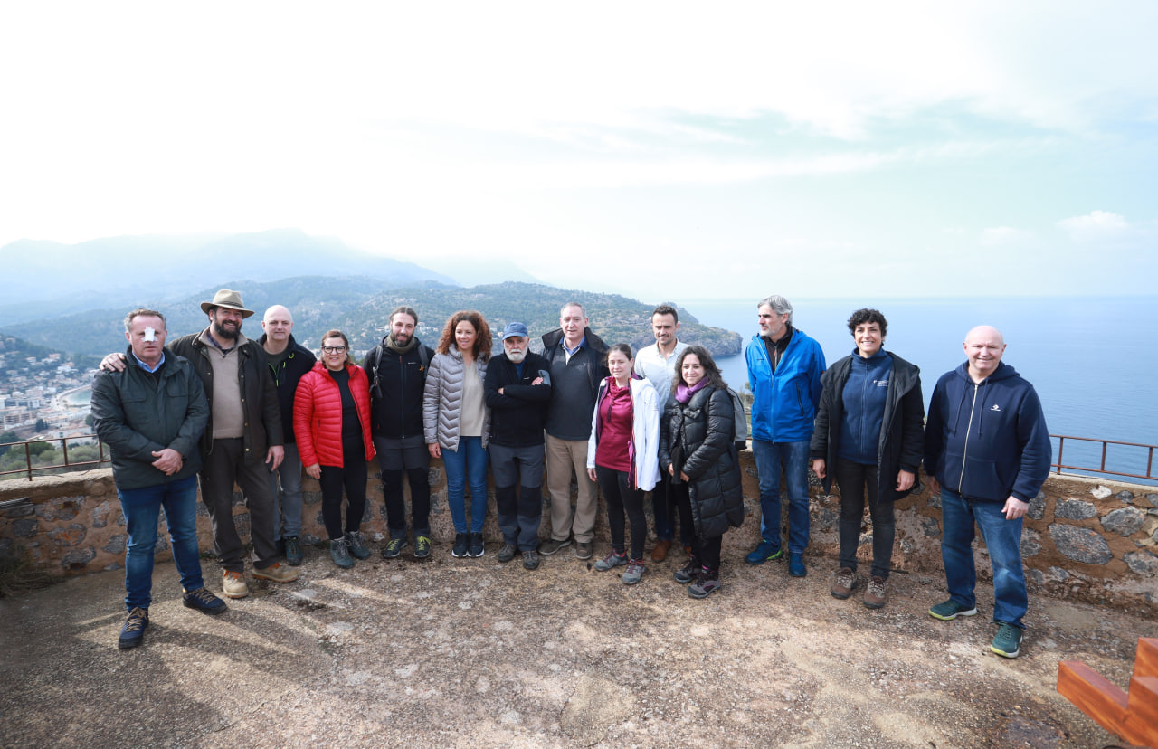 Autoritats a la jornada de portes obertes de la Torre Picada de Sóller