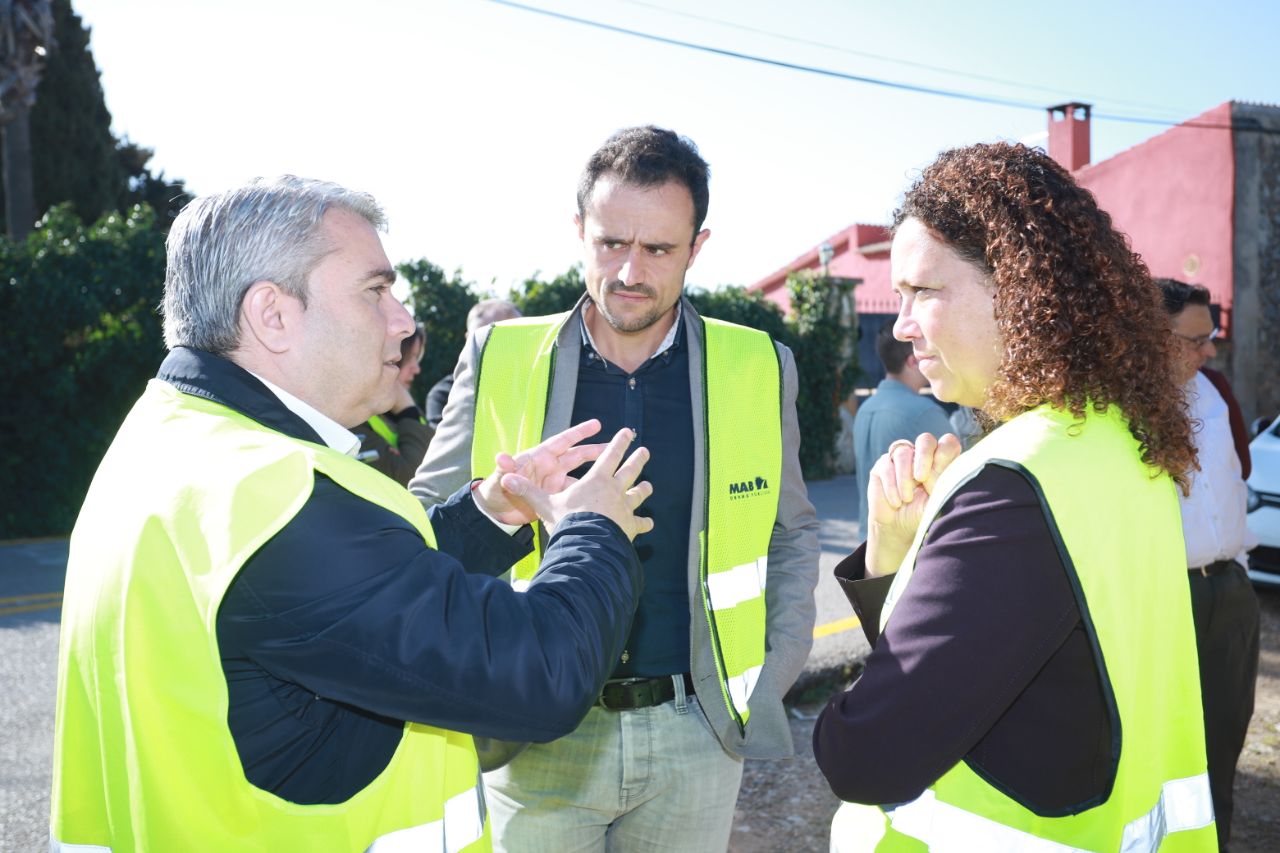 El batle d'Inca, Virgilio Moreno, el conseller Iván Sevillano i la presidenta, Catalina Cladera