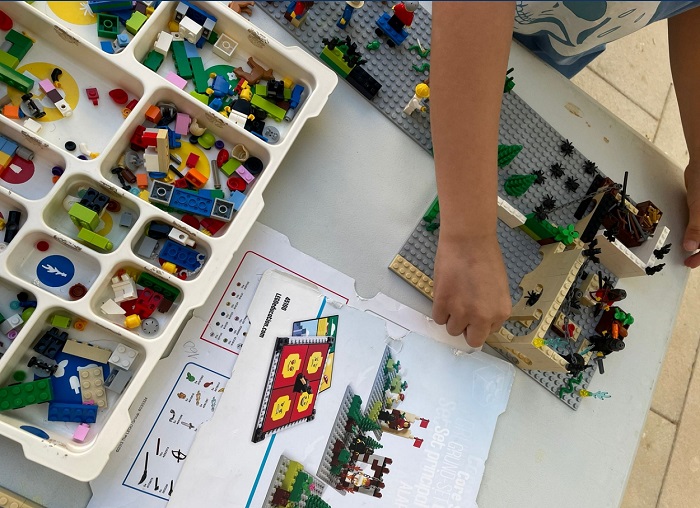 Creació d'històries i contes amb peces de LEGO