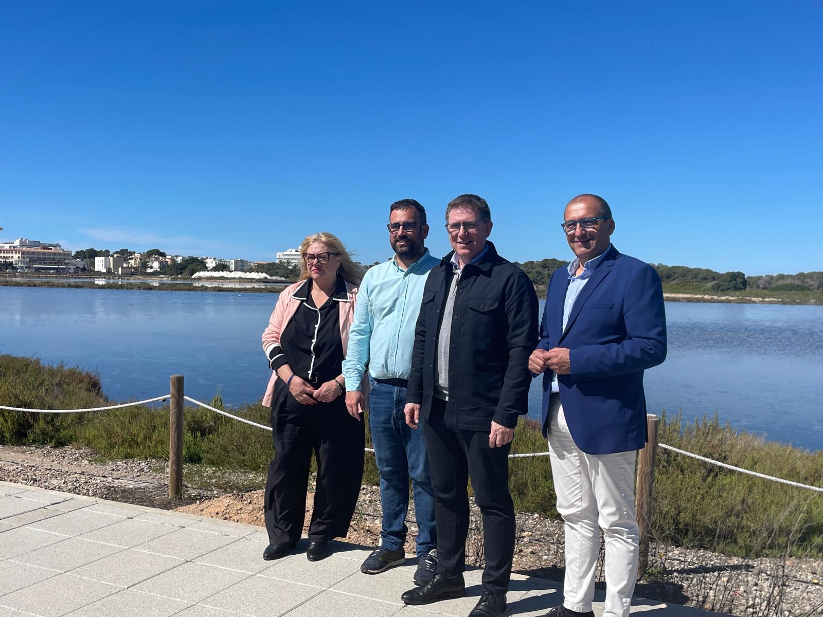 Imatges al passeig de vianants de la zona salinera de la Colònia de Sant Jordi