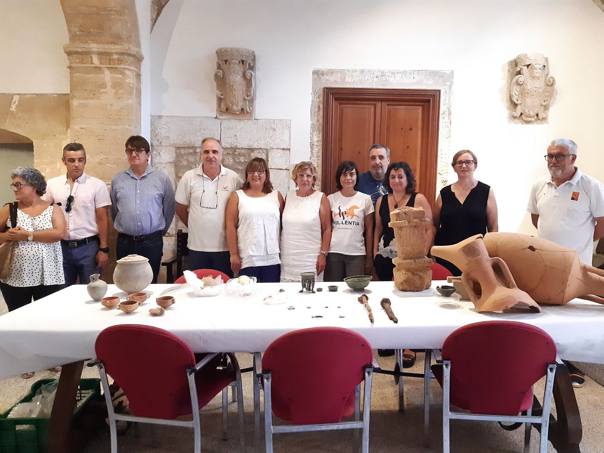 Foto de família troballes Pol·lèntia 2019