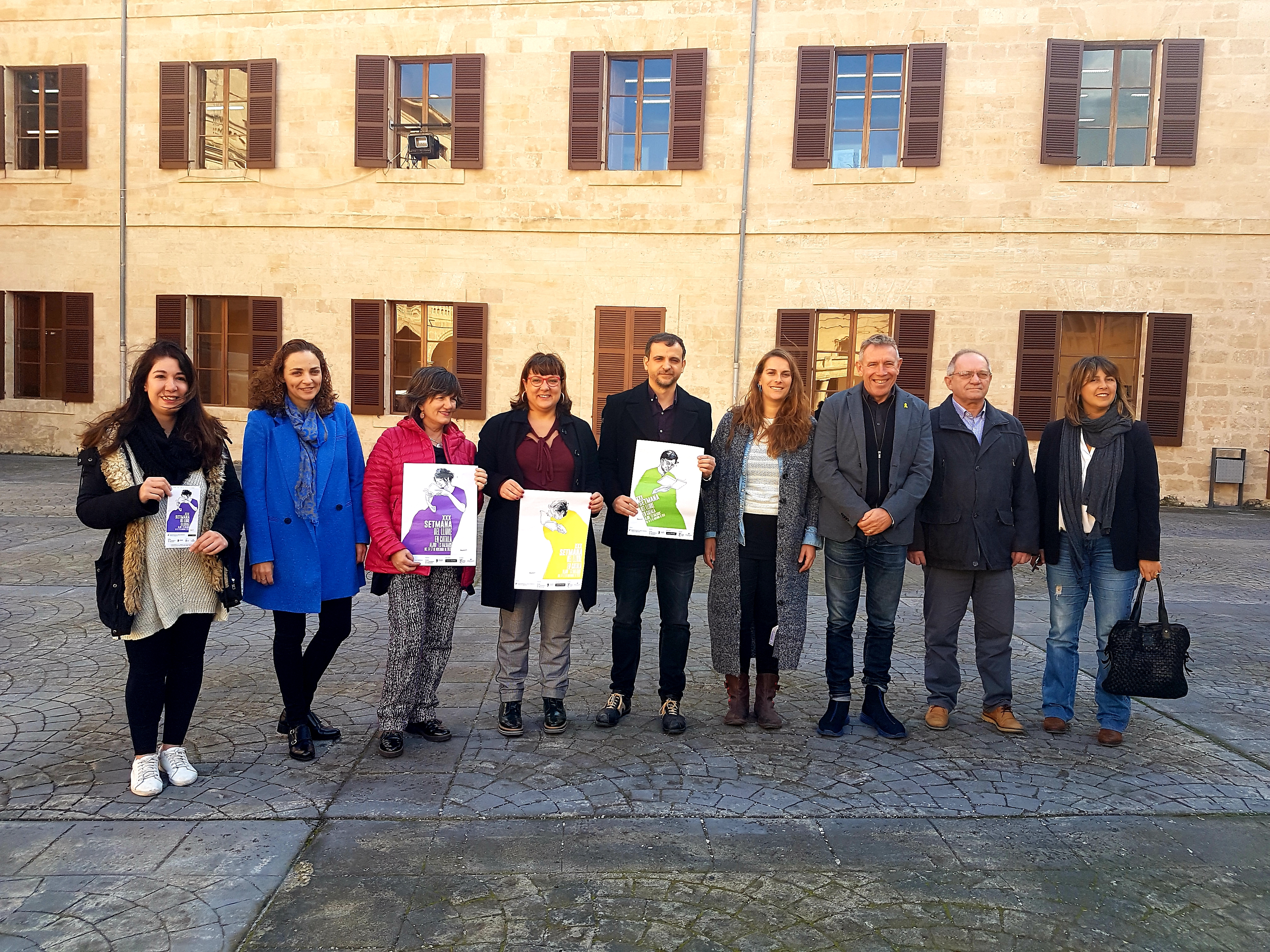 Foto de família Setmana de Llibre en Català