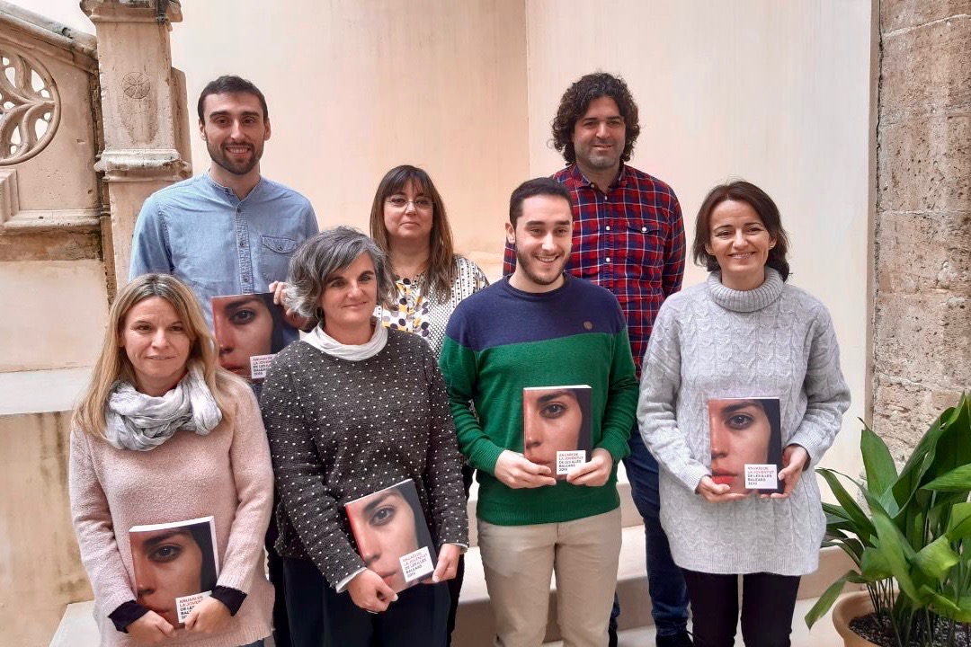 Representants de la UIB (Grup d’Investigació i de Formació Educativa i Social), de la Conselleria d’Afers Socials i Esports (Direcció General d’Infància, Joventut i Famílies, Institut Balear de la Joventut) i del Consell de Mallorca (Direcció Insular de Joventut), i autors i autores dels articles.