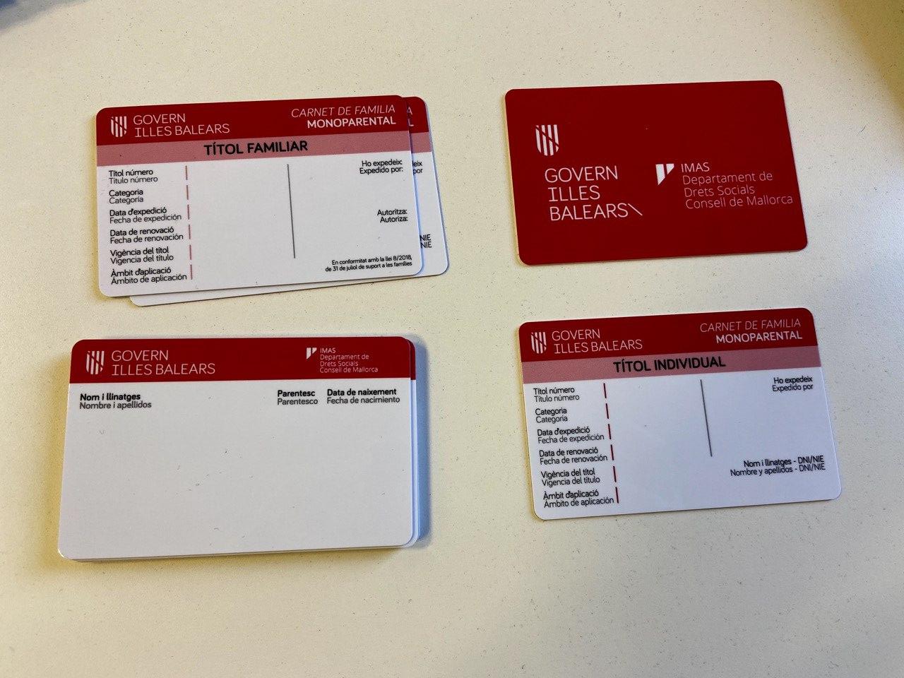 Carnet de família monoparental.