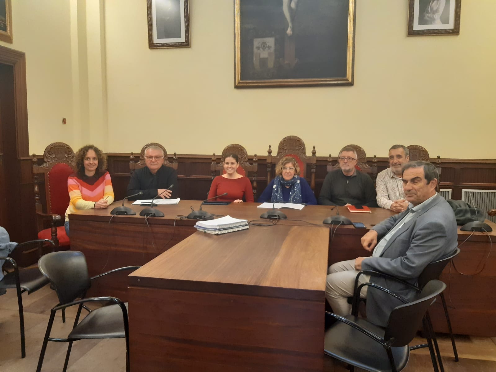 La vicepresidenta segona i consellera de Sostenibilitat i Medi Ambient Aurora Ribot i la batlesa d'Alcúdia, Bàrbara Rebassa