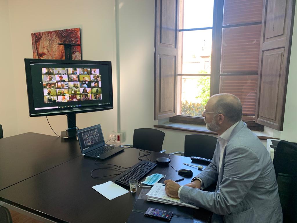 El Consell proporcionarà cartells informatius sobre prevenció de la COVID-19 als municipis costaners.