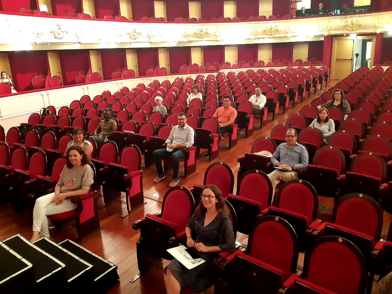 Patronat del Teatre Principal a la platea de la Sala Gran