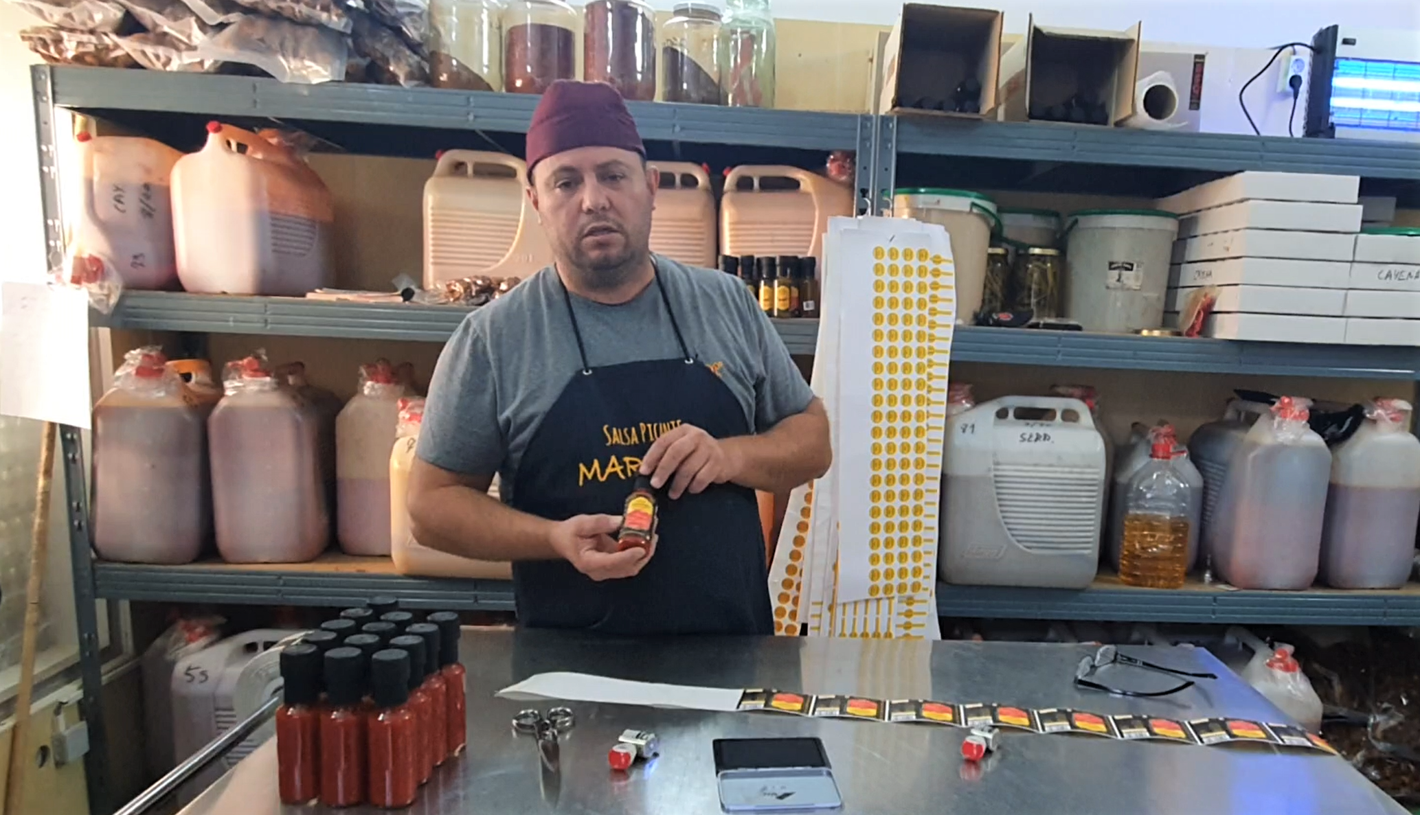 Imatge del vídeo enviat a la Ponència Tècnica d'Artesania: Miguel Ángel Martínez, artesà salser.