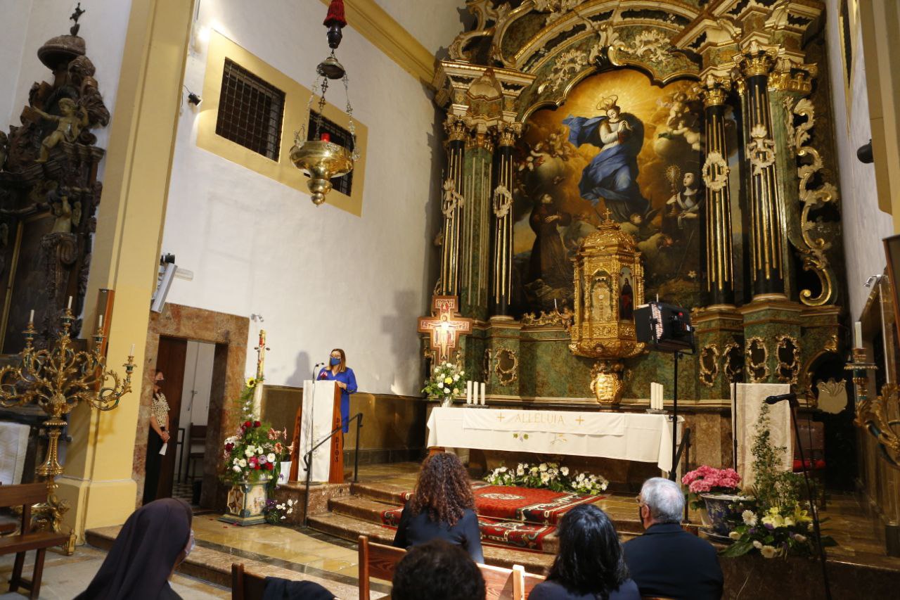 Visita al retaule restaurat al Convent de les Caputxines de Palma.
