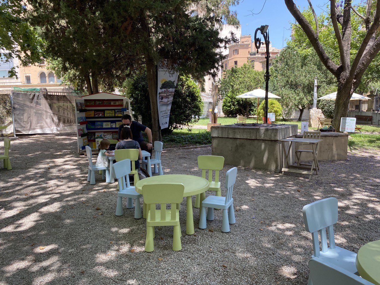Torna el Bibliojardí a la Misericòrdia.