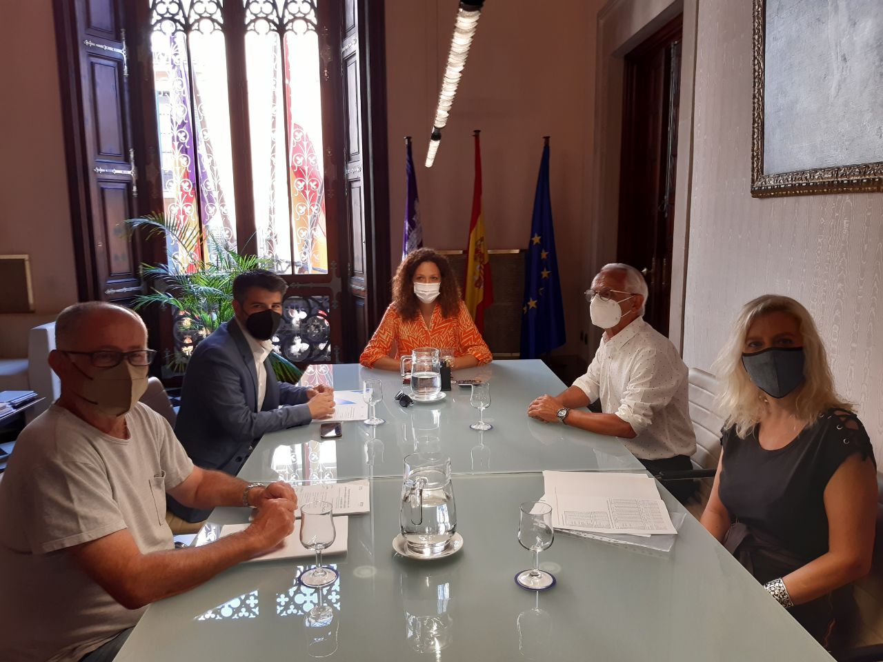 Reunión de la presidenta Cladera con Foqua.