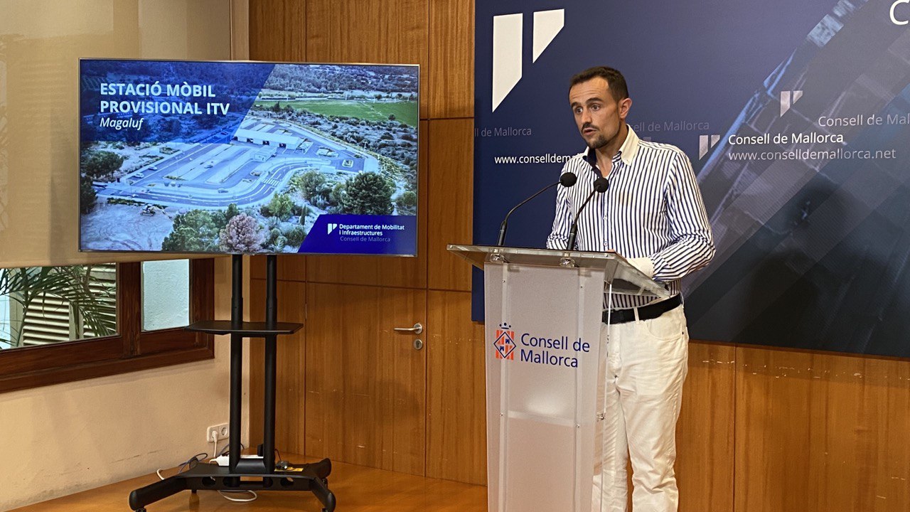 El conseller Iván Sevillano