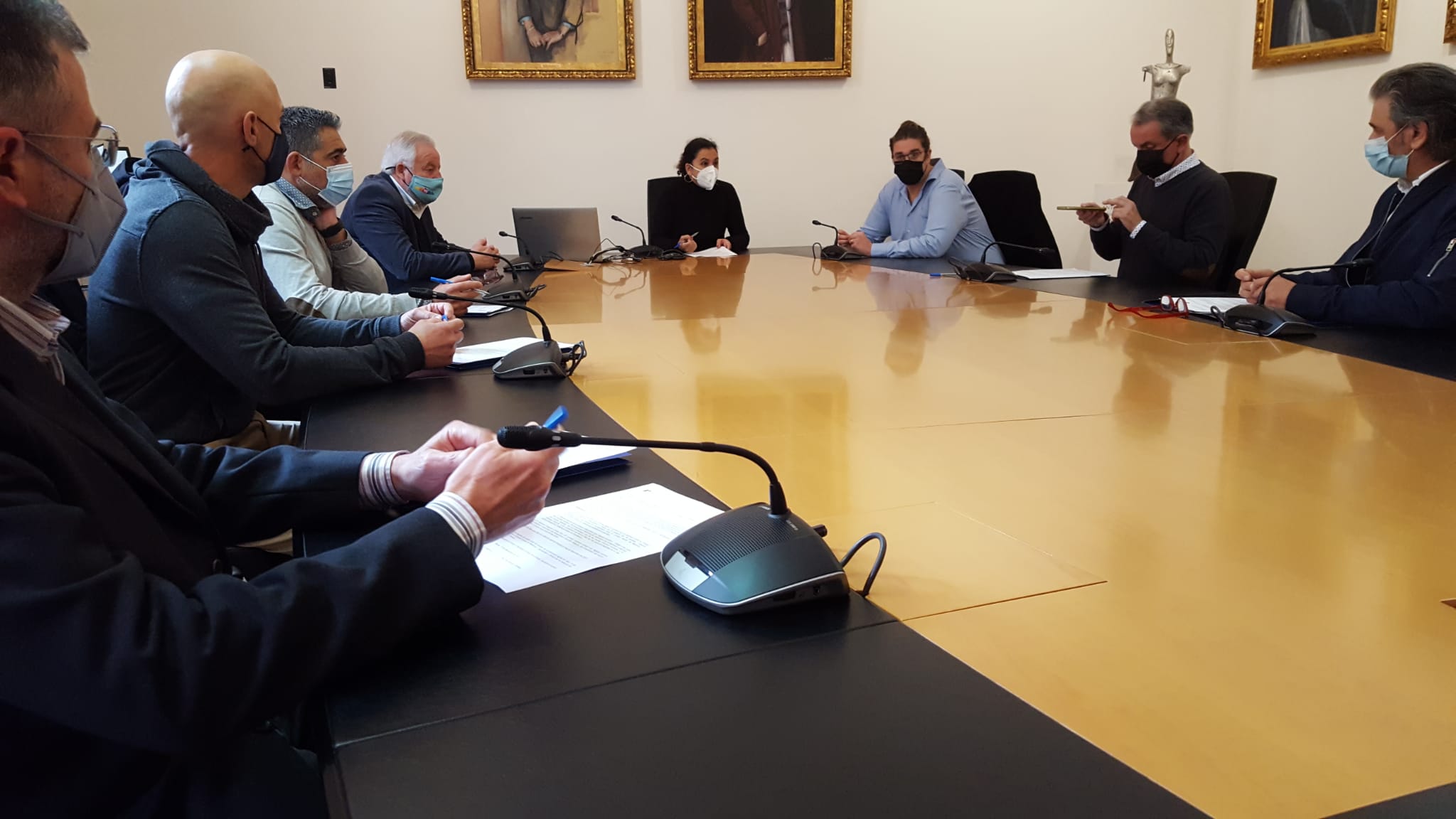 Firma dels convenis per redactar els planejaments urbanístics de Maria, Selva, Ariany, Lloret i Estellencs.