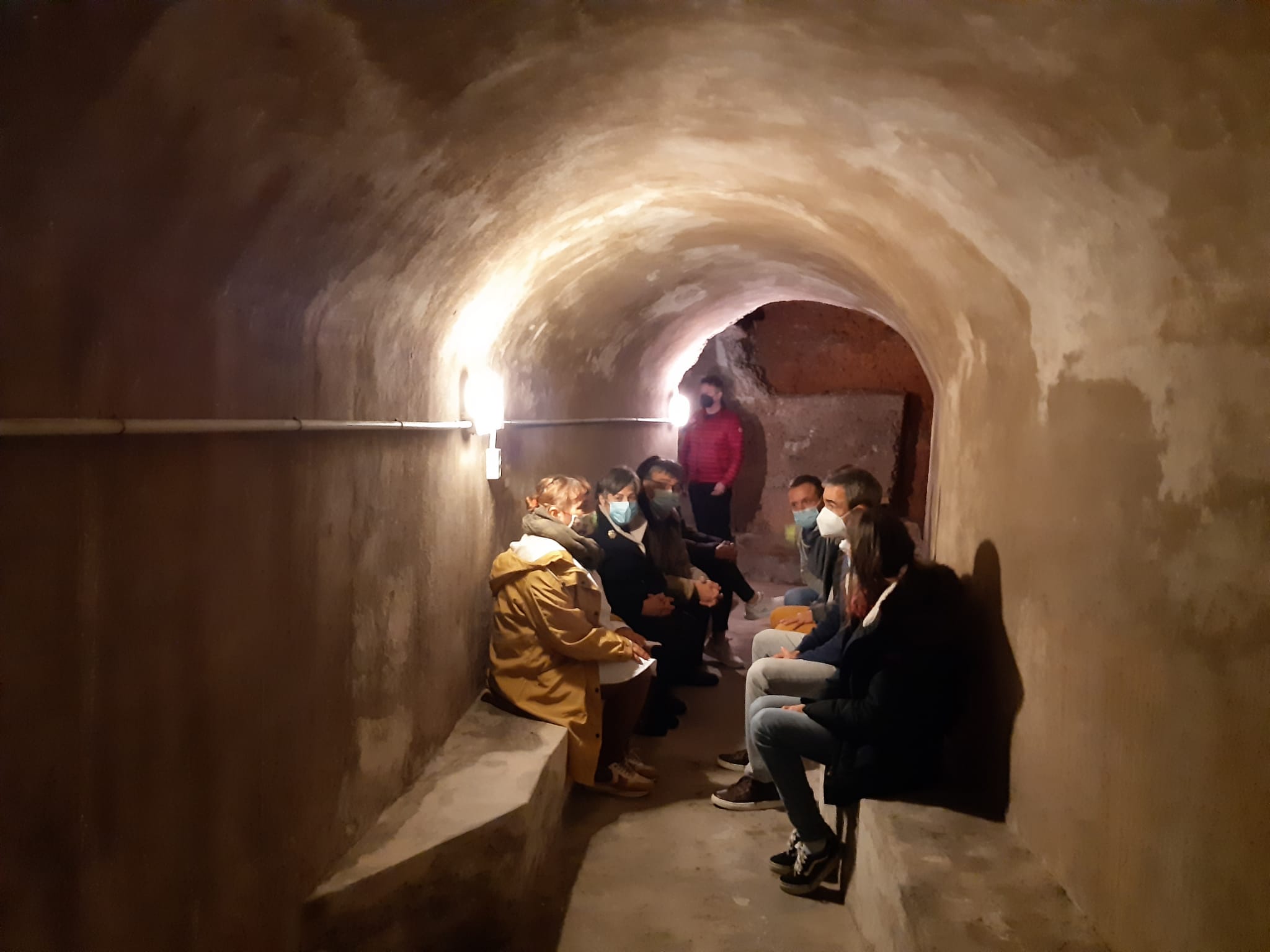 Visites al refugi antiaeri del Consell.