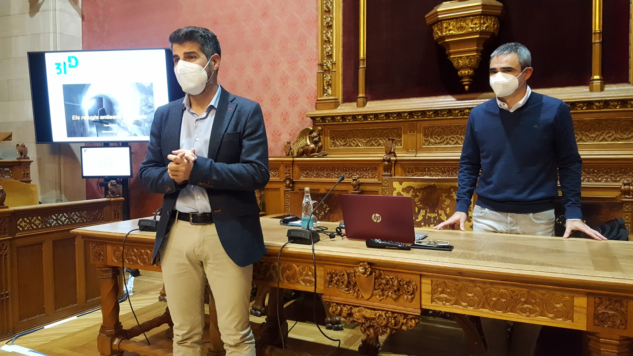 El conseller Javier de Juan, en la presentació del refugi antiaeri