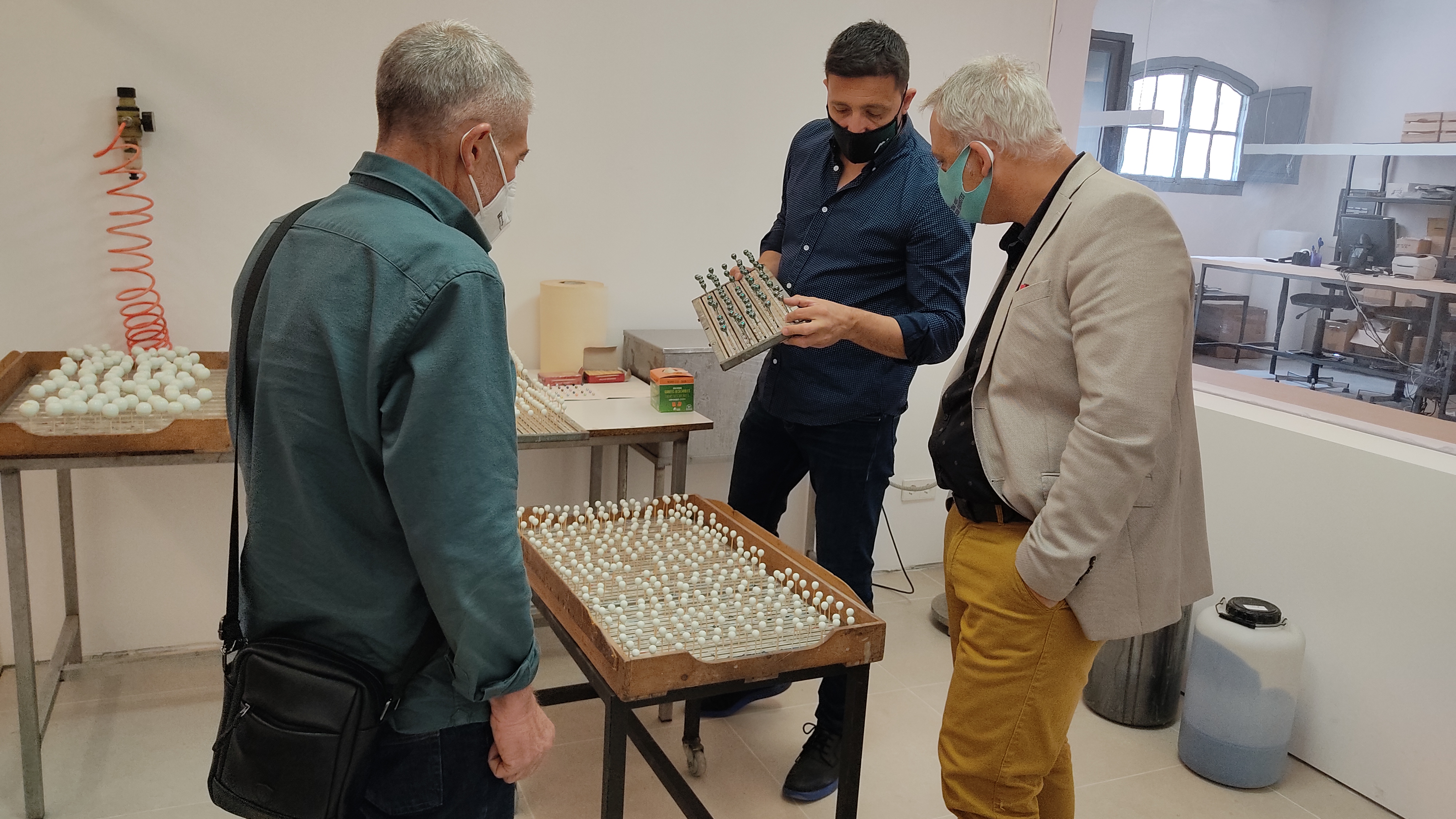 Promoció Econòmica del Consell ha visitat l’empresa local Madreperla.