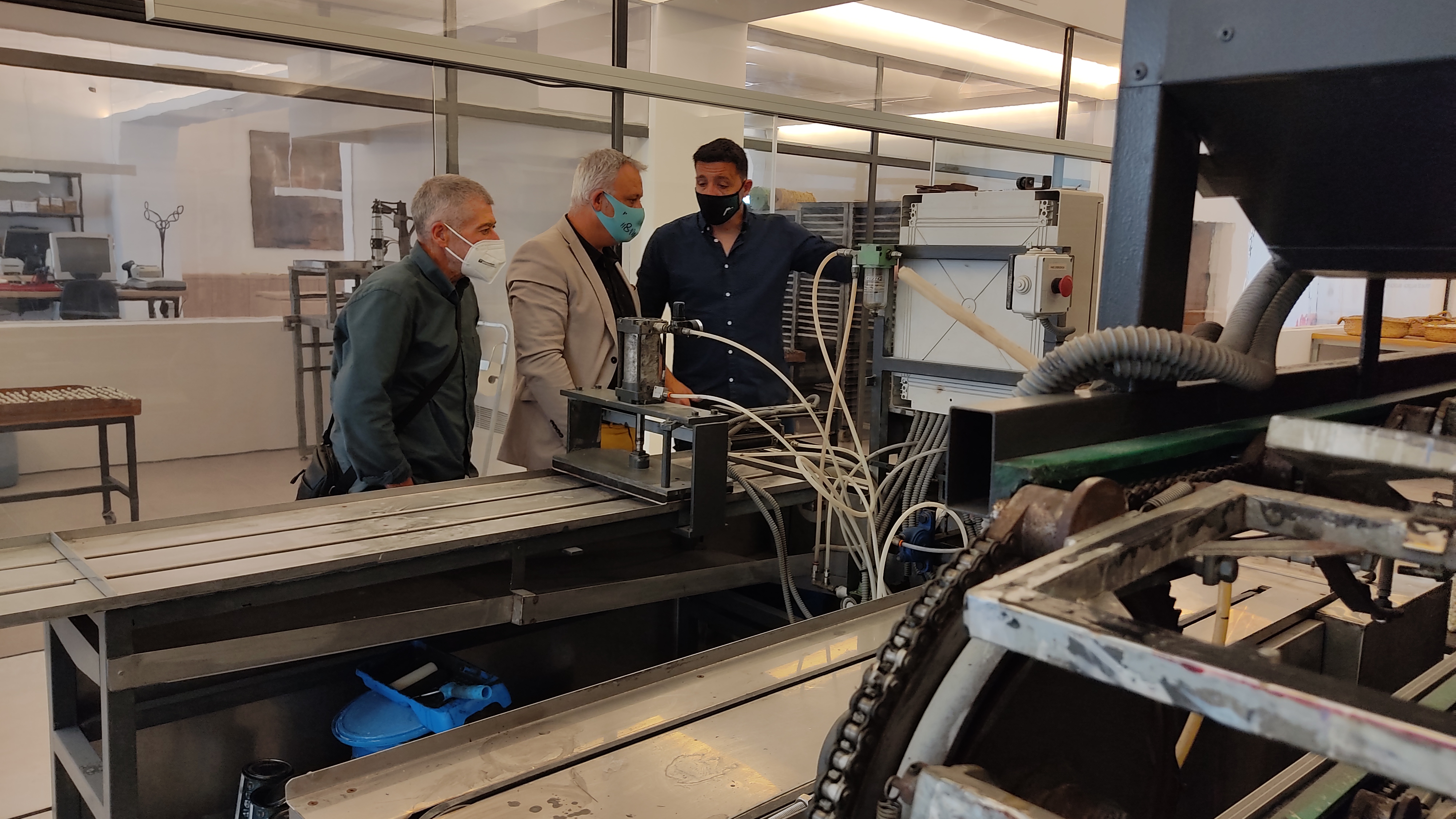 Promoció Econòmica del Consell ha visitat l’empresa local Madreperla.