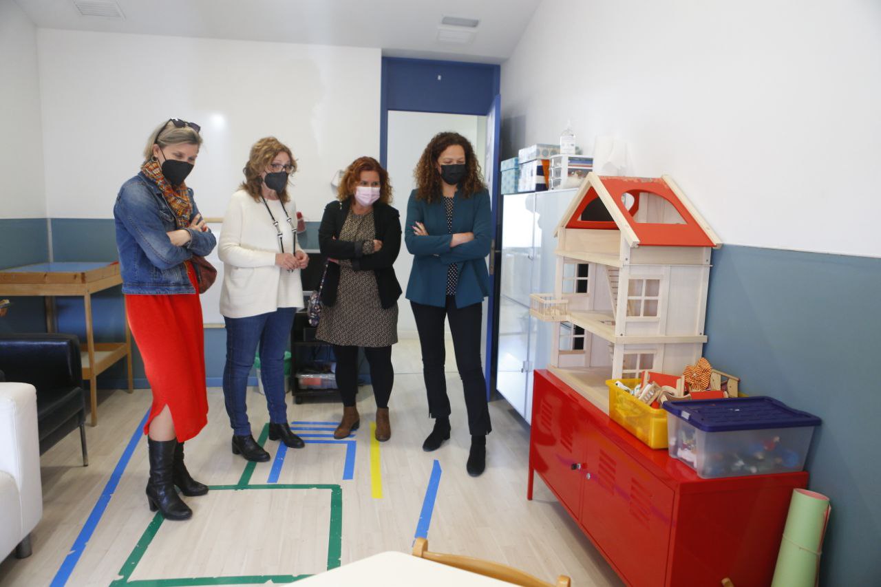 Visita a las dependencias de la Secció Terapèutica d'Infància i Família.