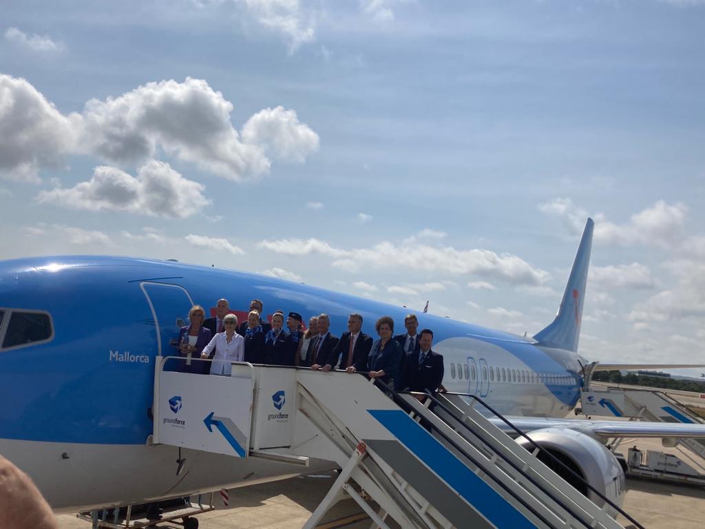 Bautizo con el nombre de Mallorca del nuevo avión de TUI.