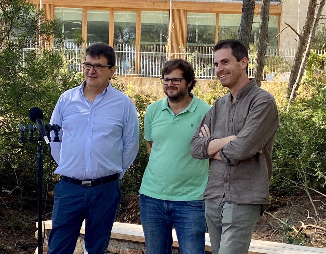 Visita a la cova de Son Caulelles.