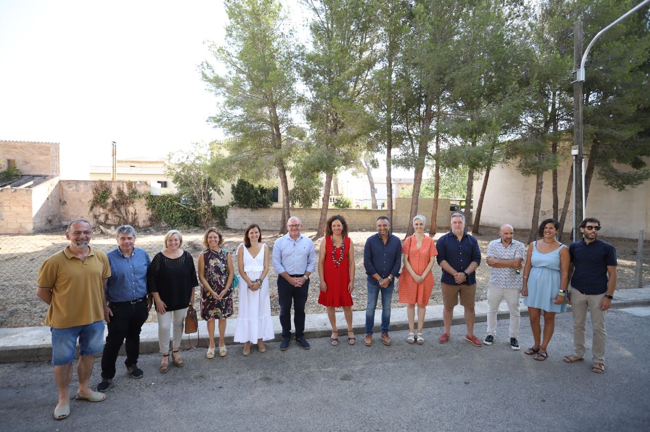 Visita a la residència d'Huialfàs.