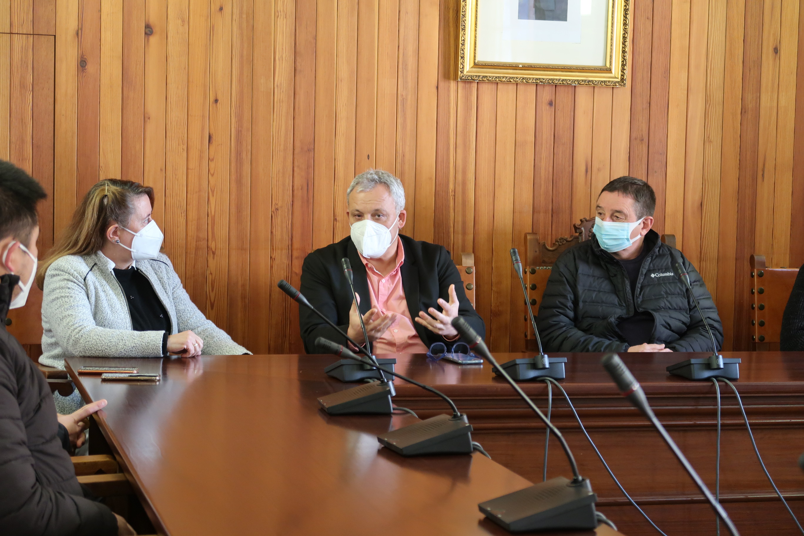 Reunión entre representantes de Desenvolupament Local del Consell y el Ayuntamiento de Son Servera.