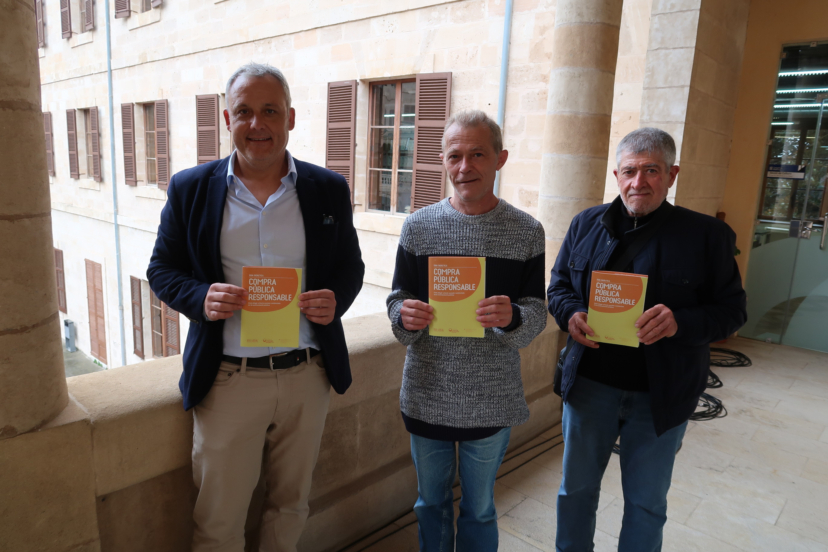 Presentación de guía didáctica para impulsar la compra pública responsable en Mallorca.