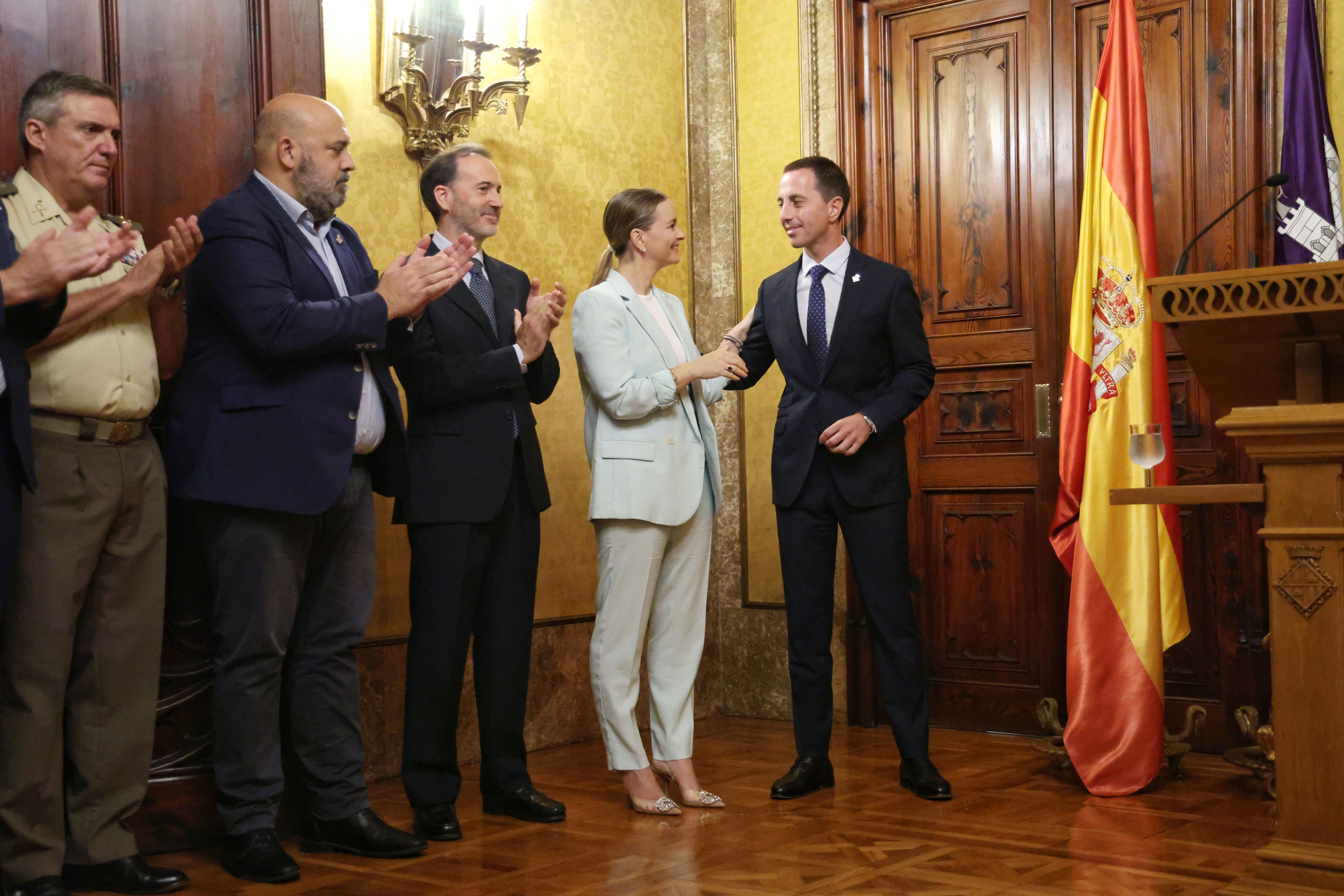 Acto de presentación del pergamino.