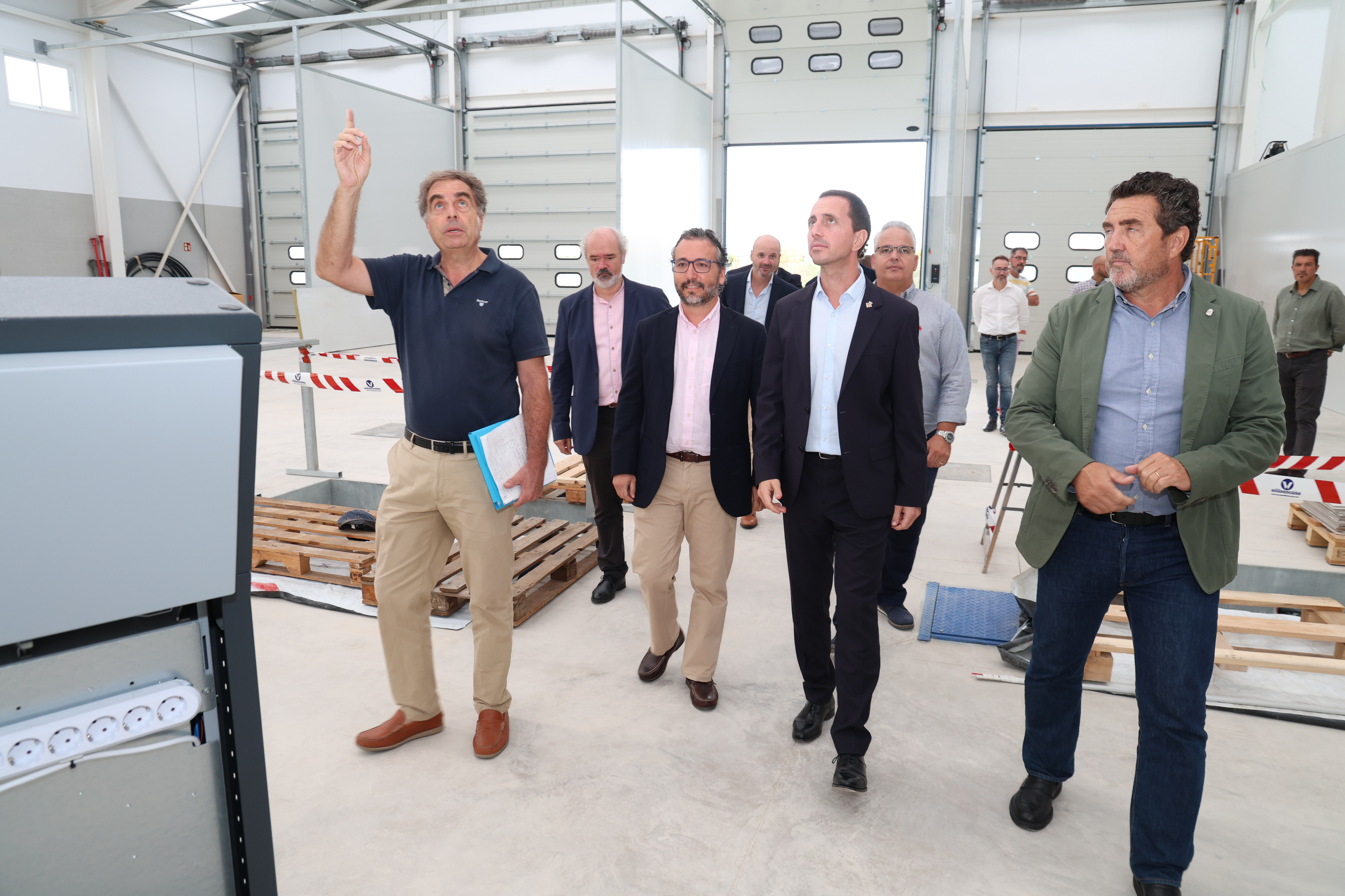Visita del presidente Llorenç Galmés a la nueva estación de ITV de Calvià que obrirá el mes de enero.