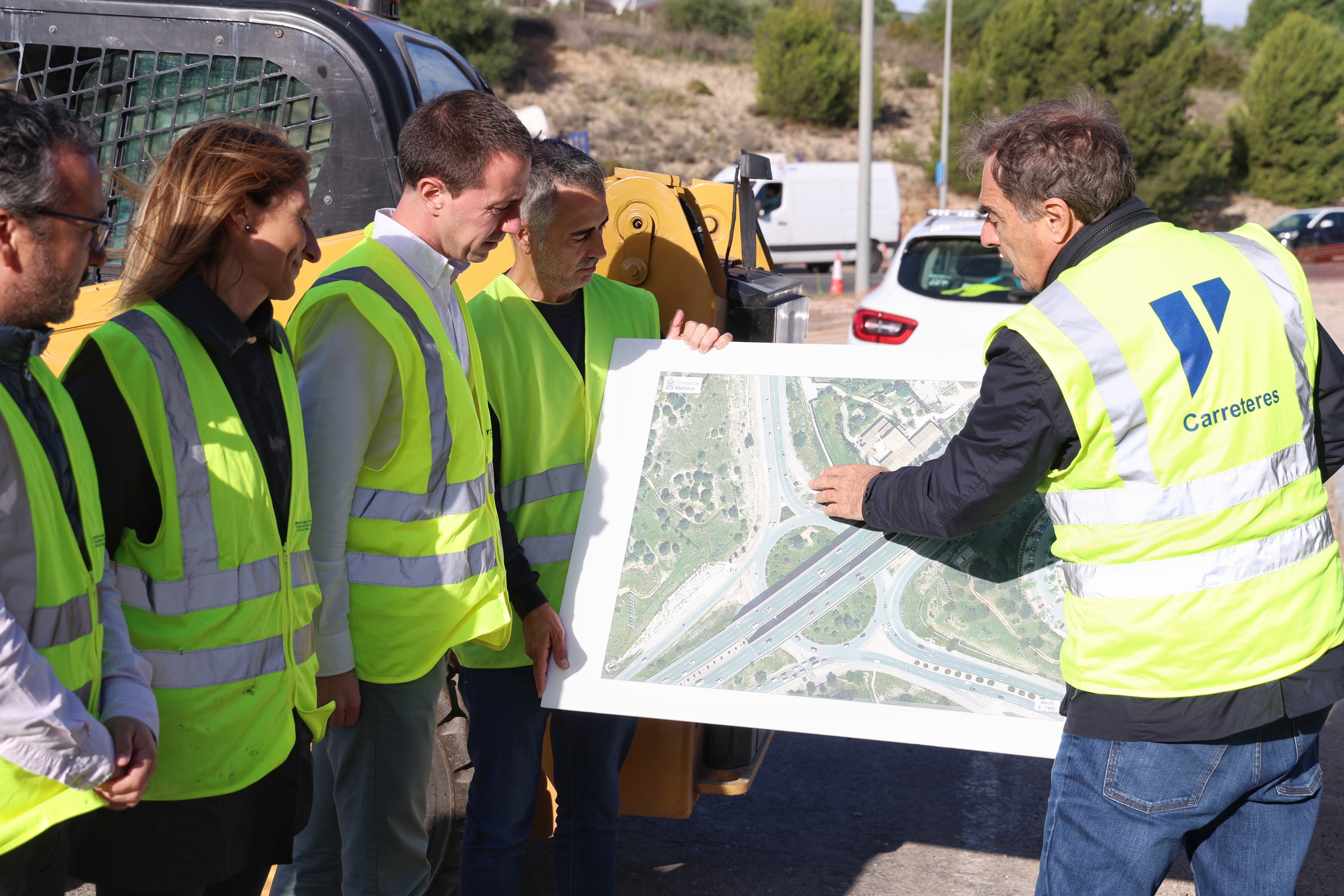 Imatge de la presentació del carril zero a can Valero amb el president Llorenç Galmés.