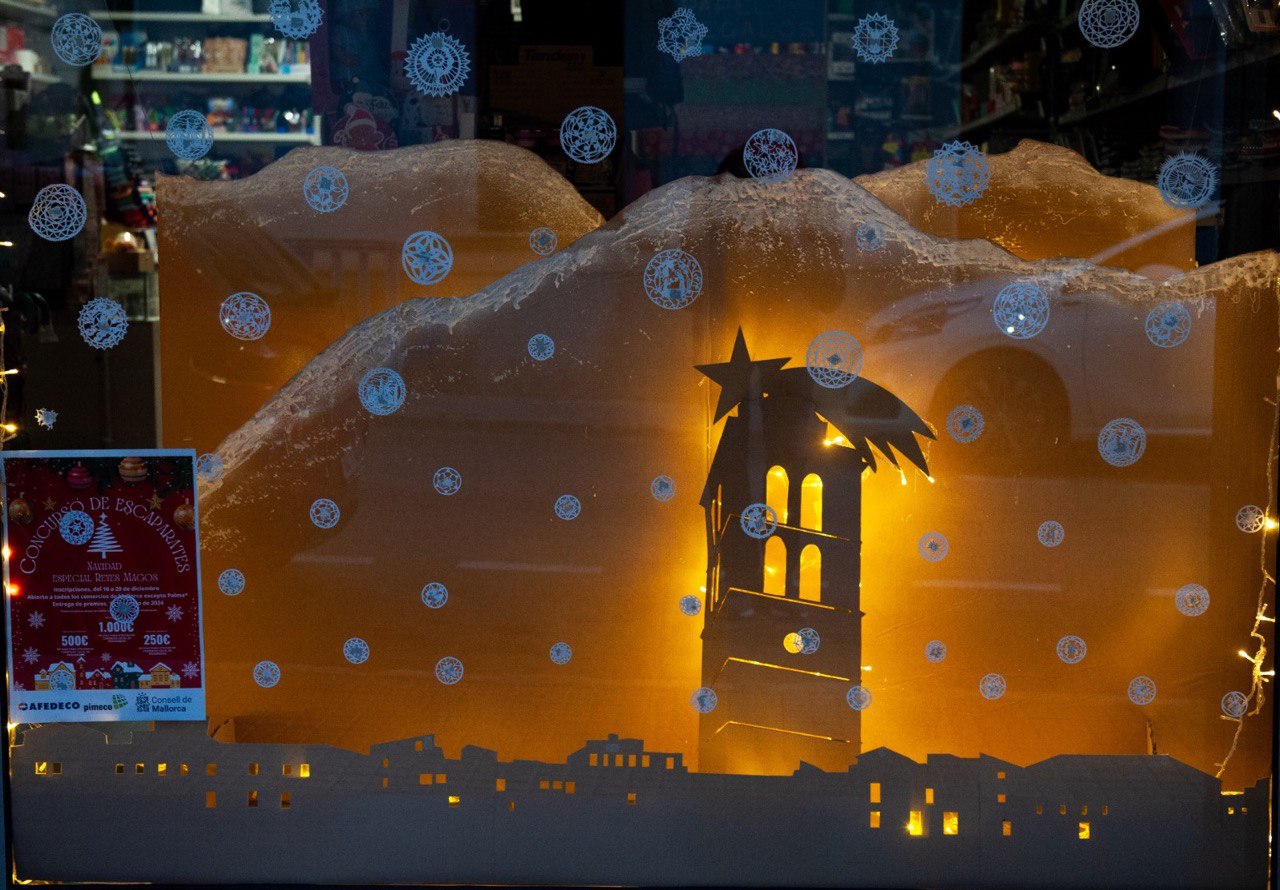 Segundo premio del Concurso de Escaparate de Navidad, Especial Reyes Magos a Imprenta Muro.