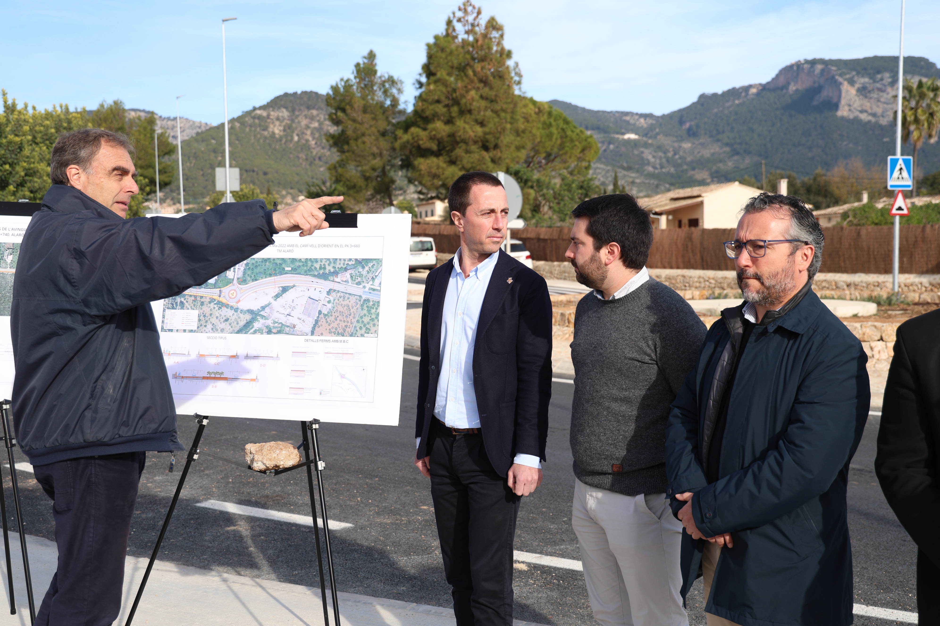 Presentació de la rotonda nova d'Alaró.