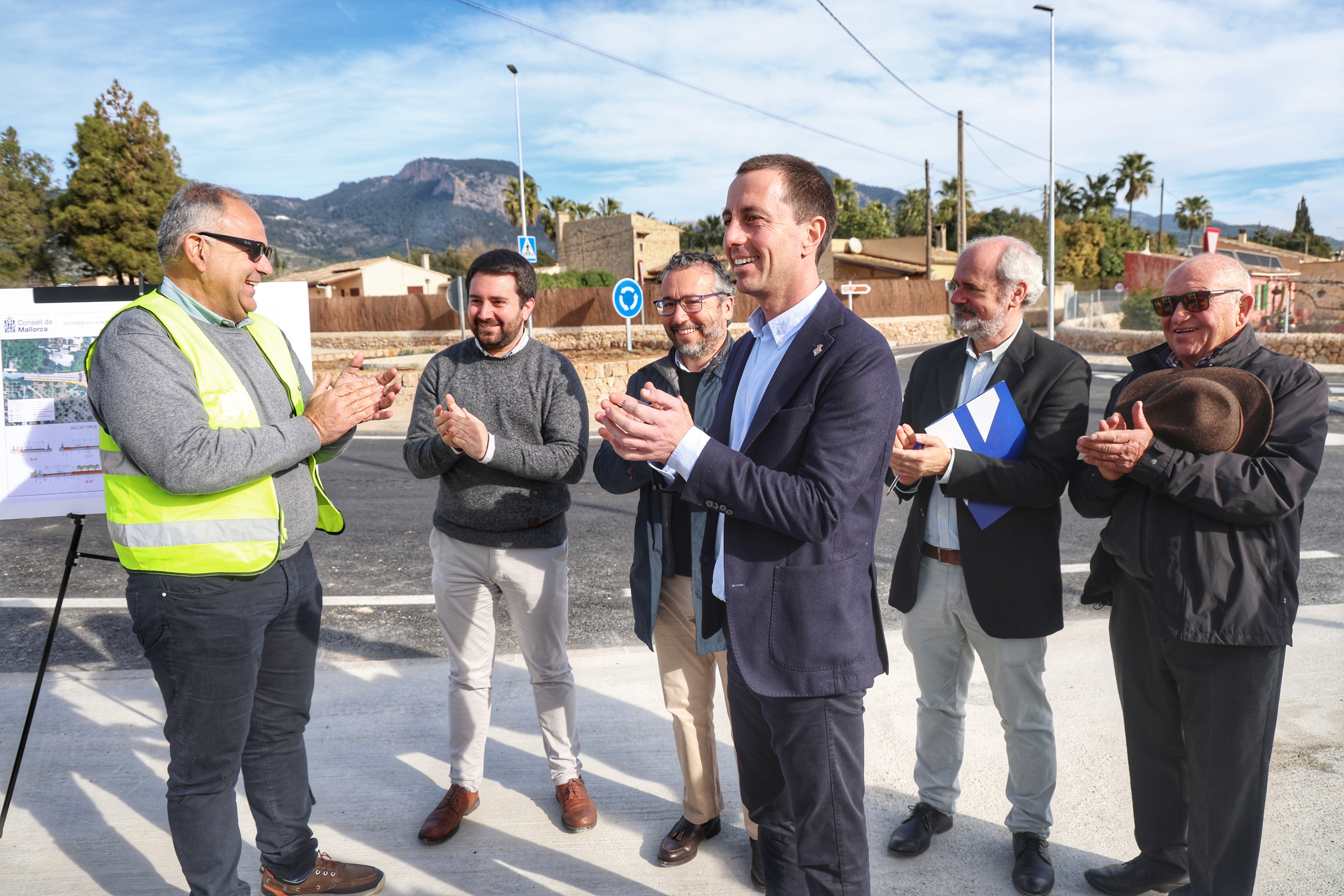 Presentació de la rotonda nova d'Alaró.