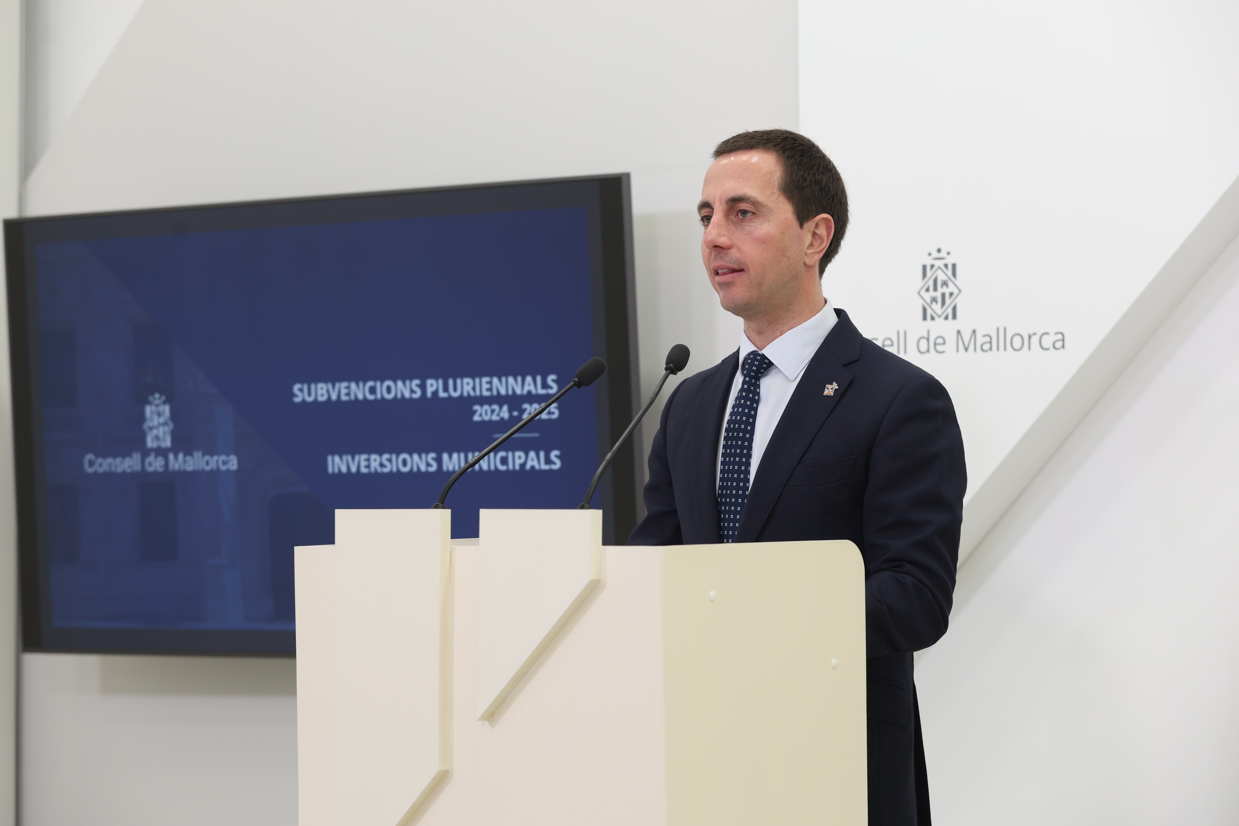 Presentación del Plan de Obras y Servicios Municipales para 2024-2025.