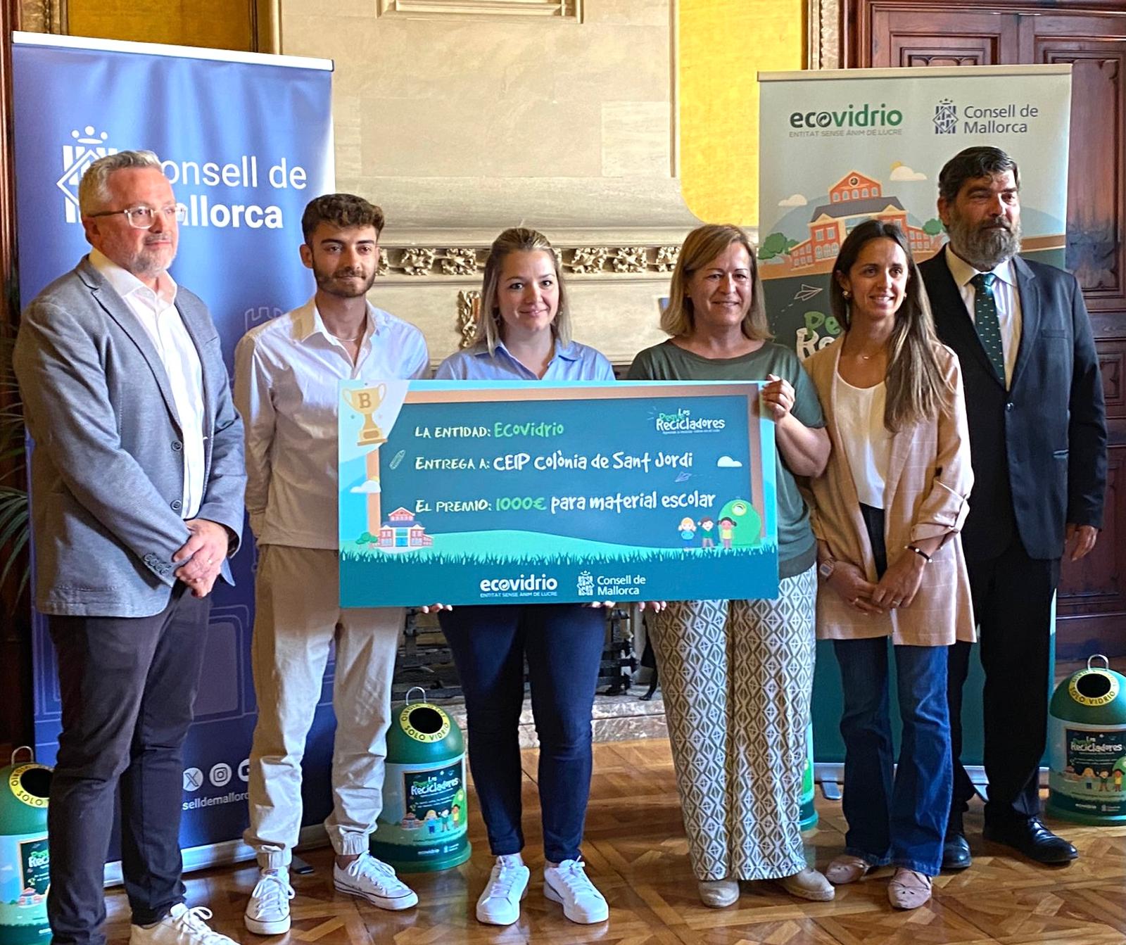 El colegio ganador en la categoría B, el CEIP Colònia de Sant Jordi.