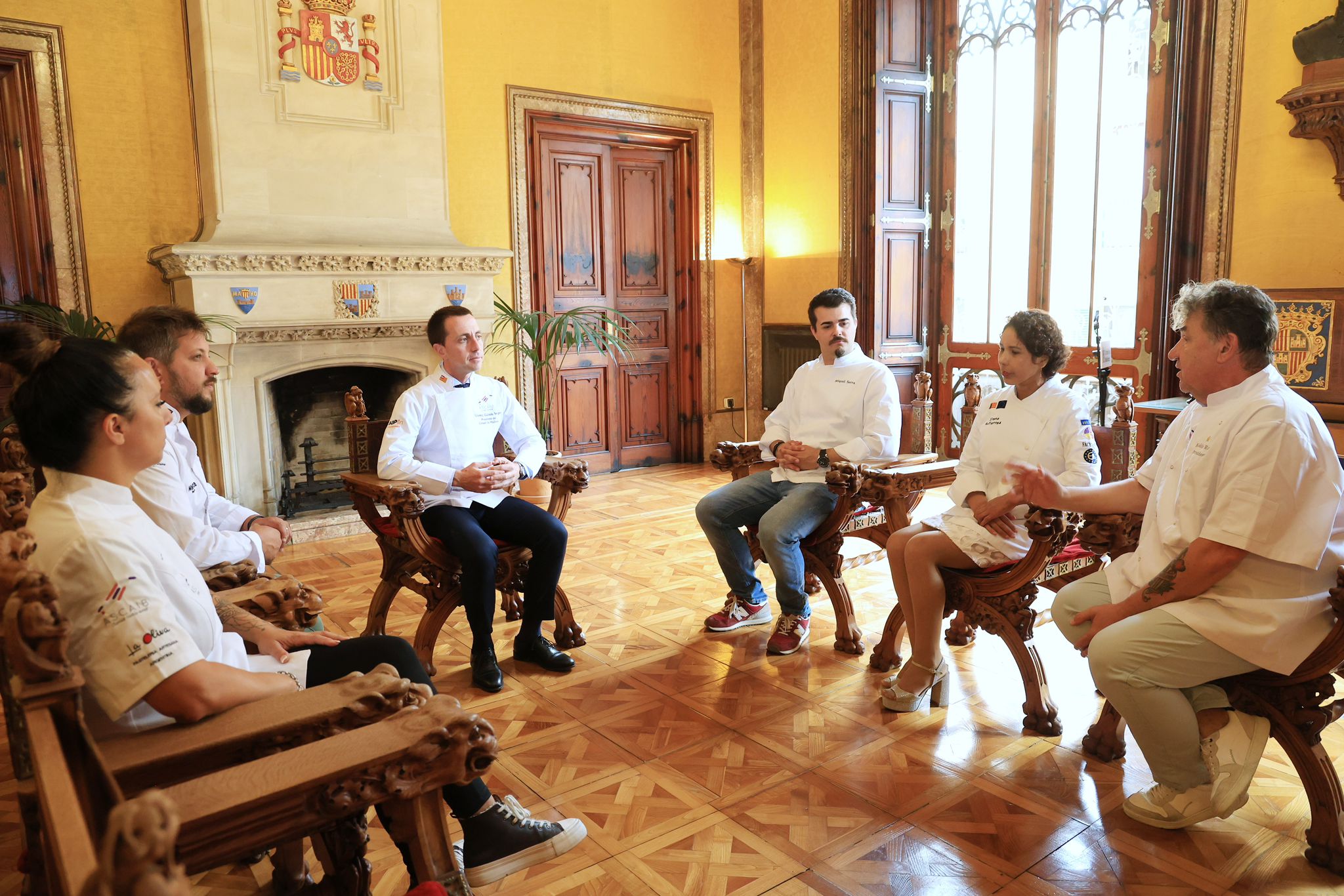 El president Galmés rep a l'Associació de cuiners establerts a les Illes Balears.
