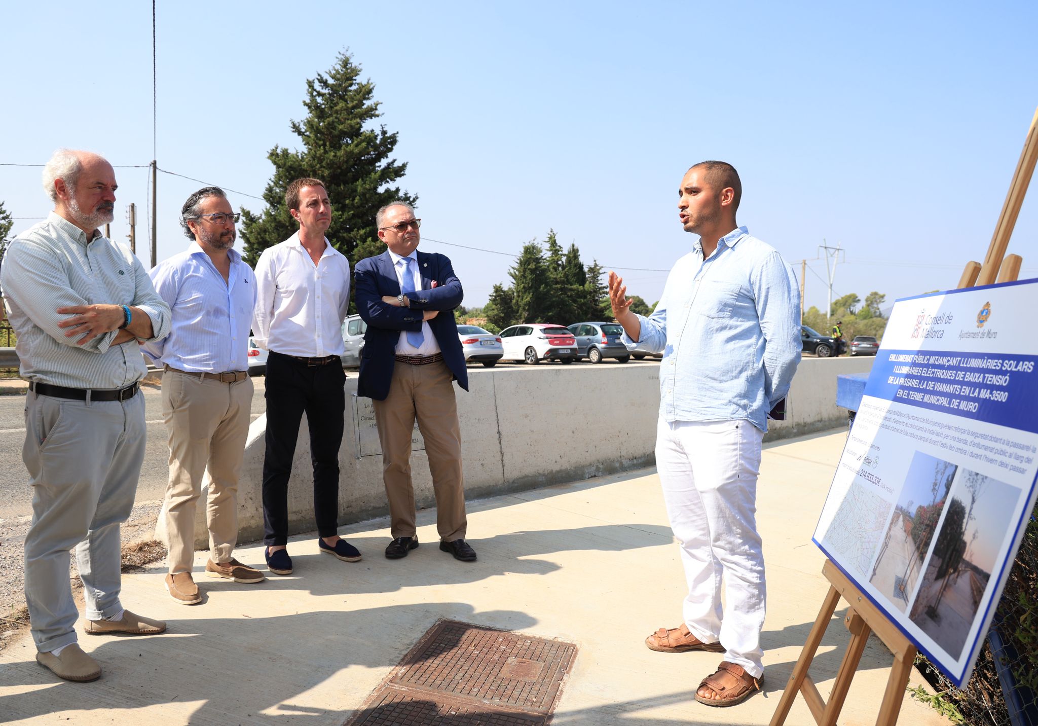 Inauguració de la remodelació del passeig per a vianants entre el poble de Muro i l’estació del tren.