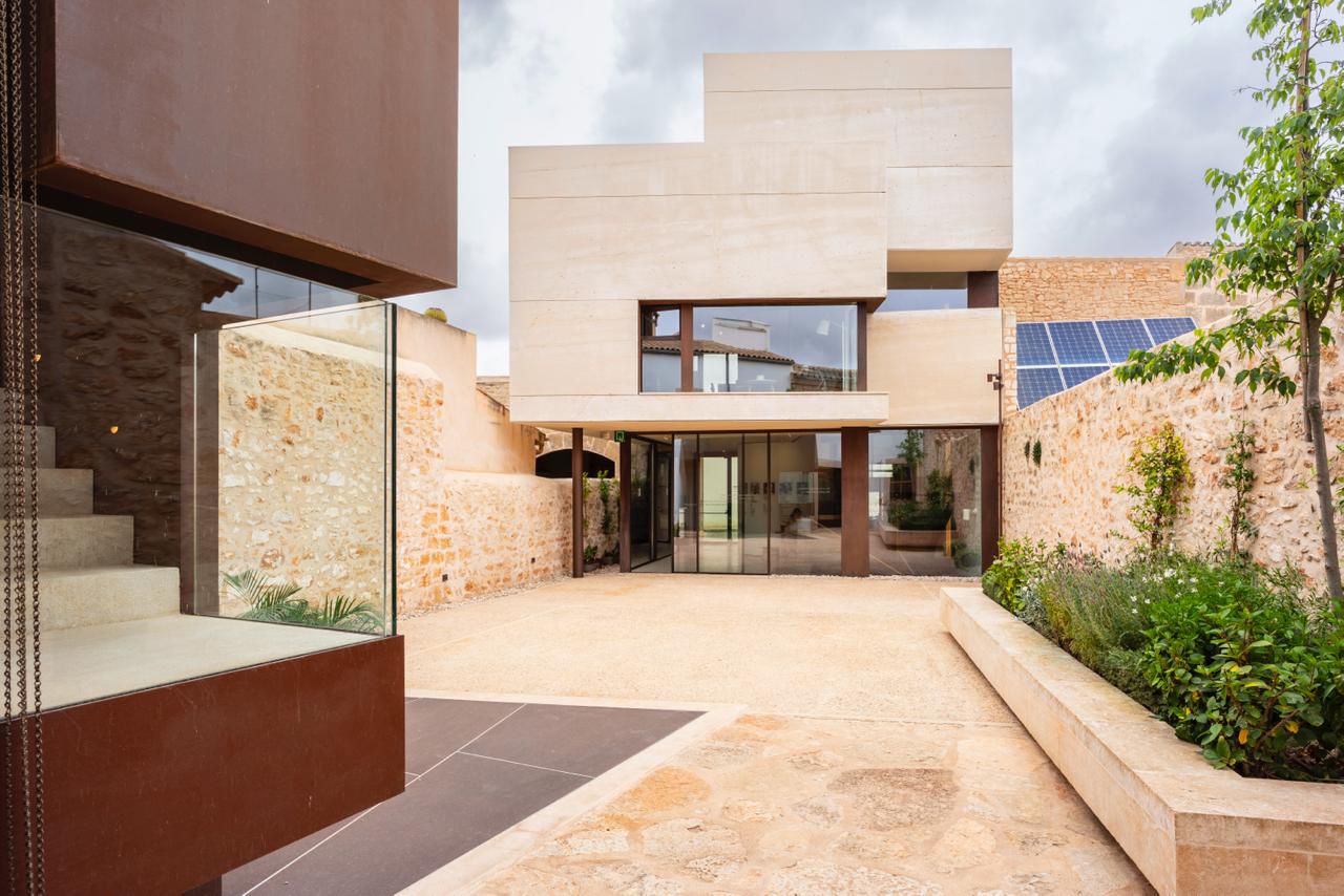La Casa Blai Bonet.