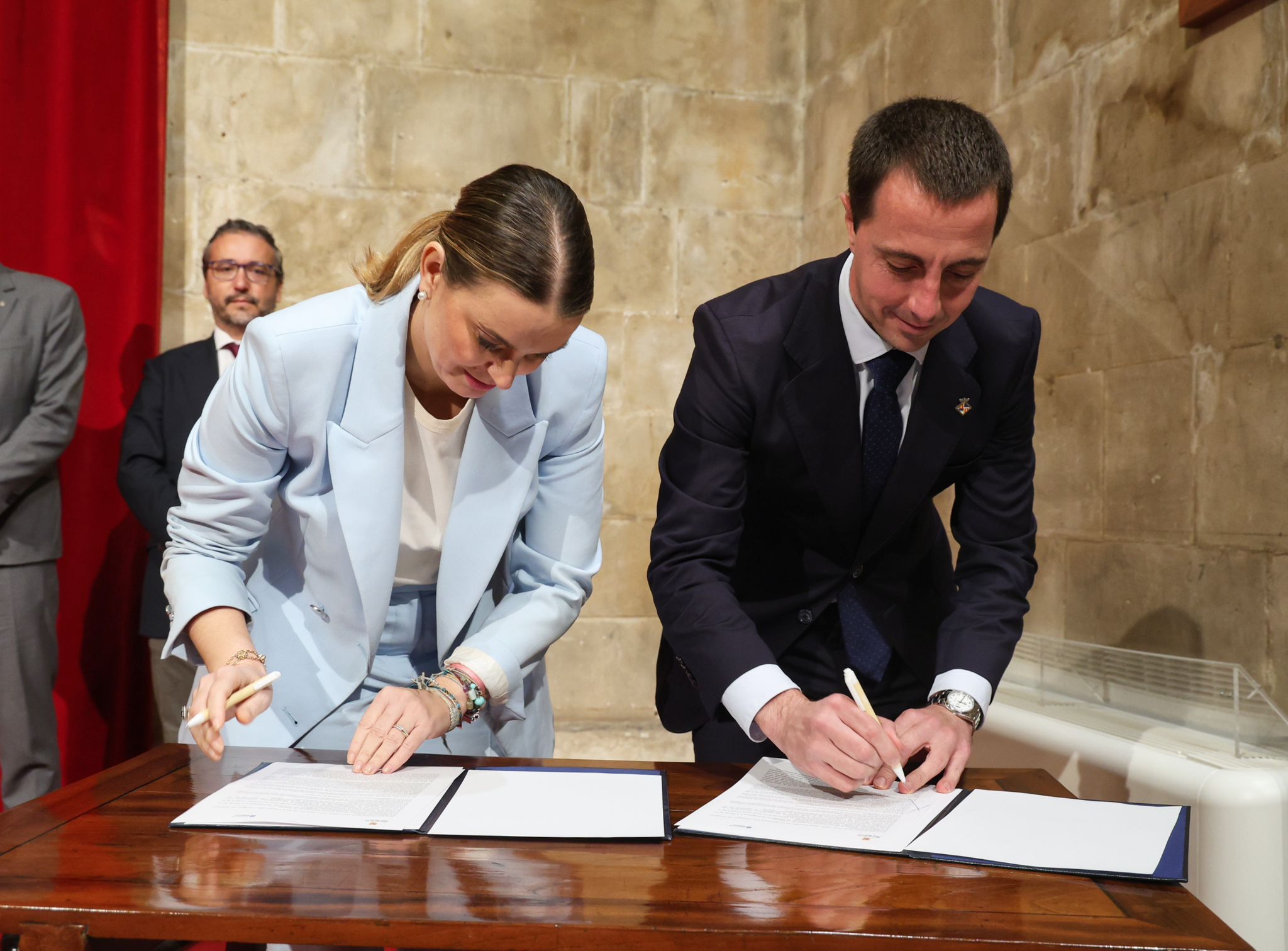 Firma del protocolo entre el Consell de Mallorca y el Govern de les Illes Balears.
