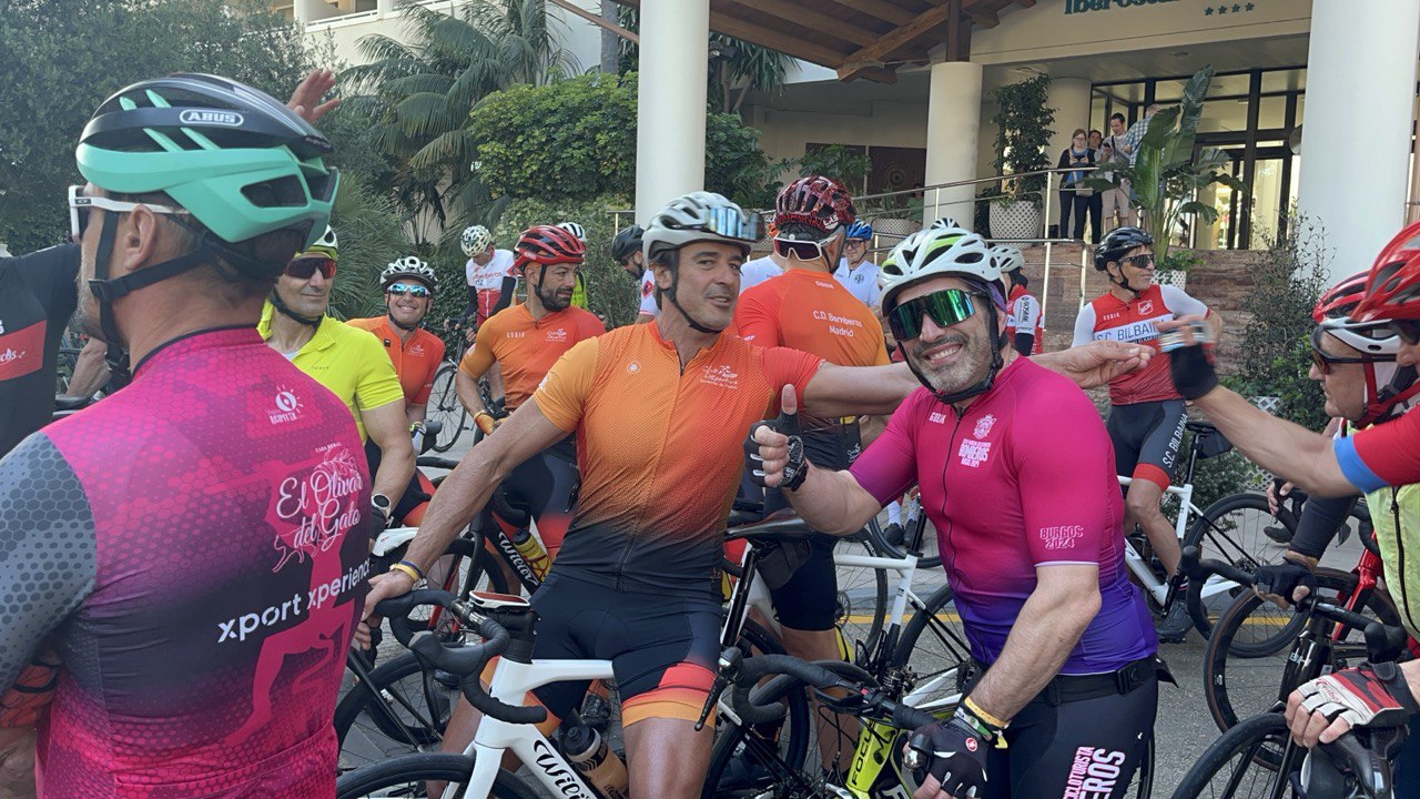 Inici de la marxa cicloturísitca Bombers de Mallorca 2025.
