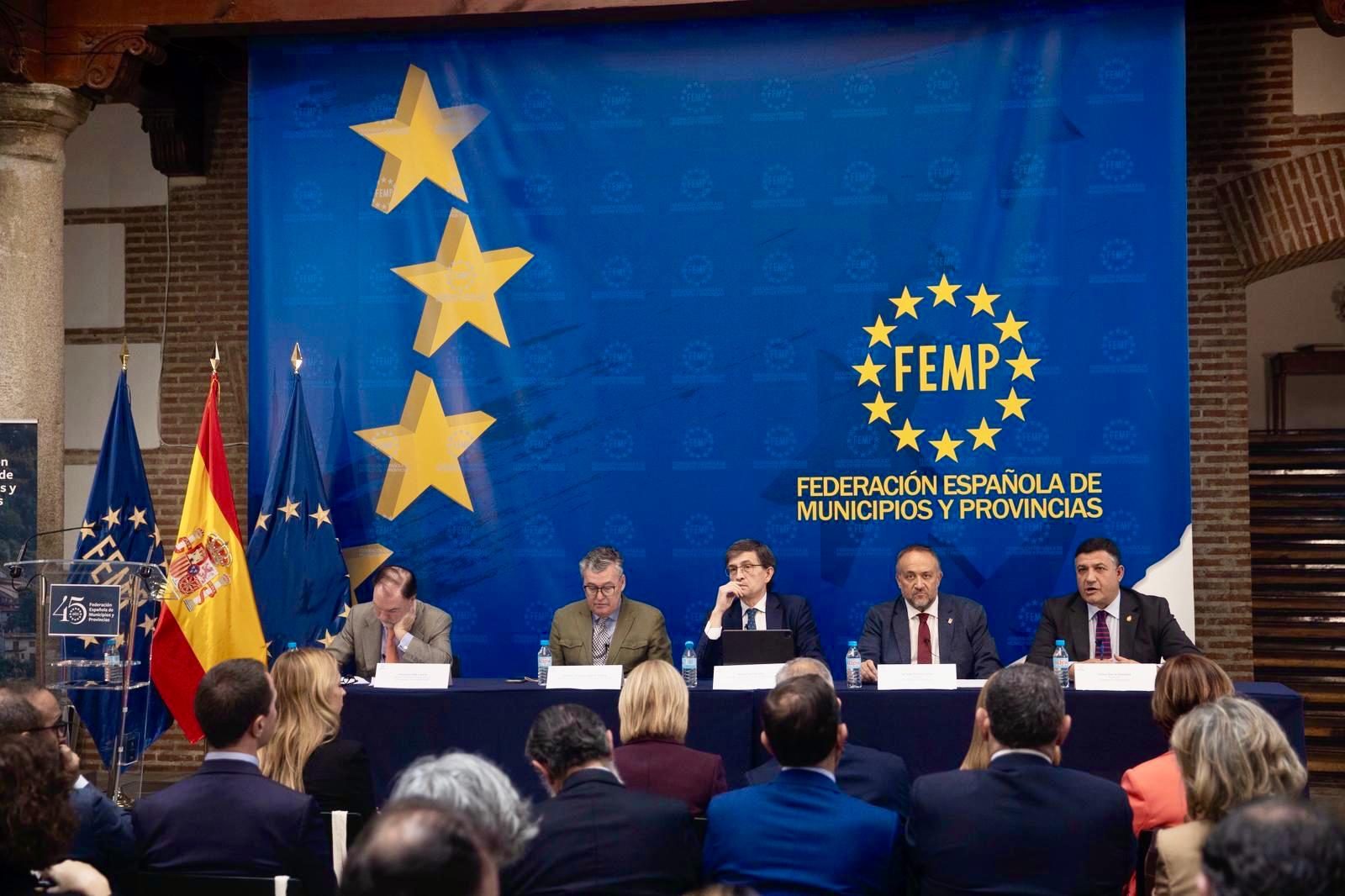 El president Galmés ha assistit a la jornada organitzada per la Federació Espanyola de Municipis i Províncies amb motiu del seu 45è aniversari.