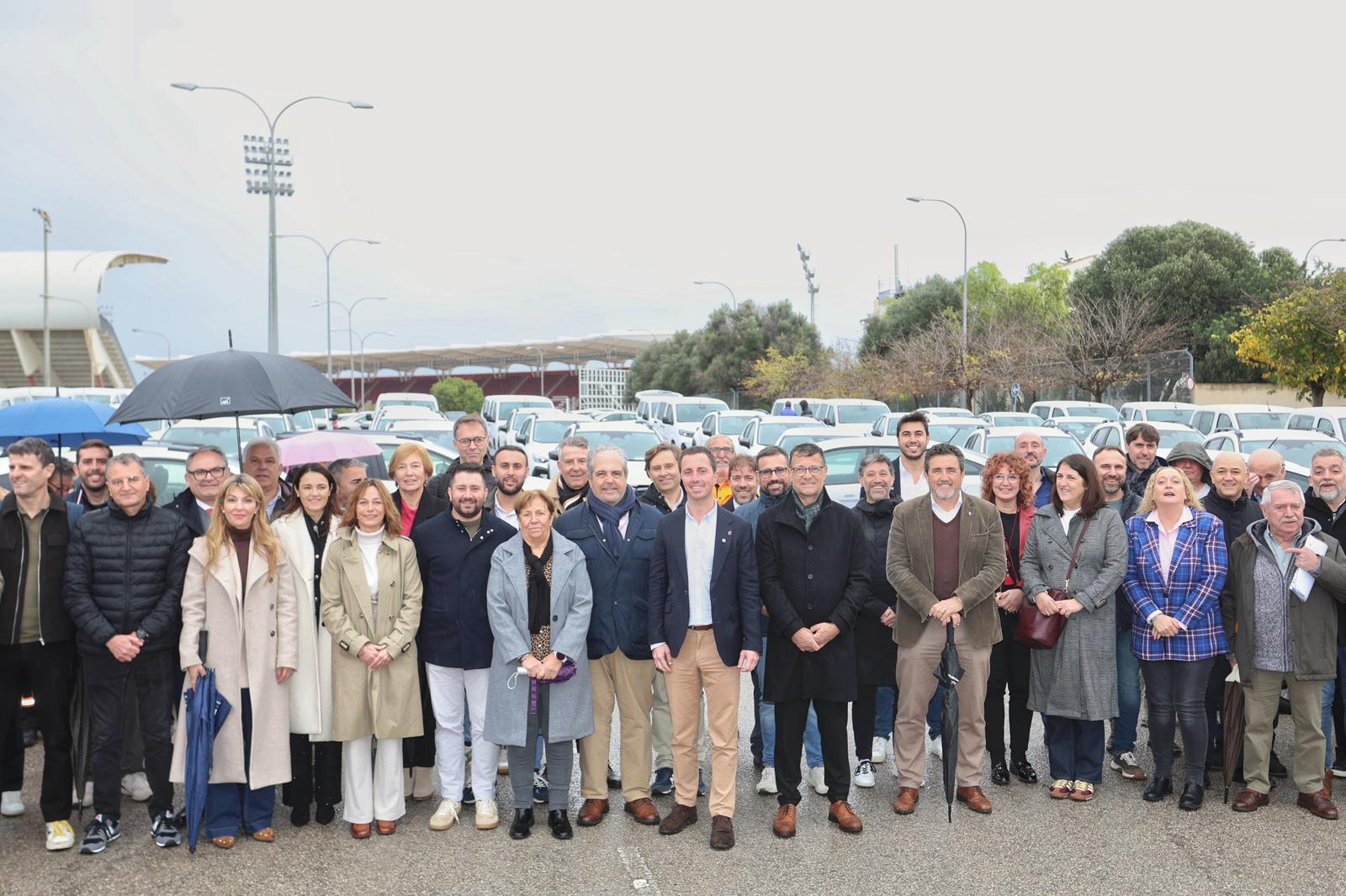 El Consell de Mallorca entrega 53 vehículos polivalentes para actuaciones de emergencia a todos los ayuntamientos de la Part Forana.