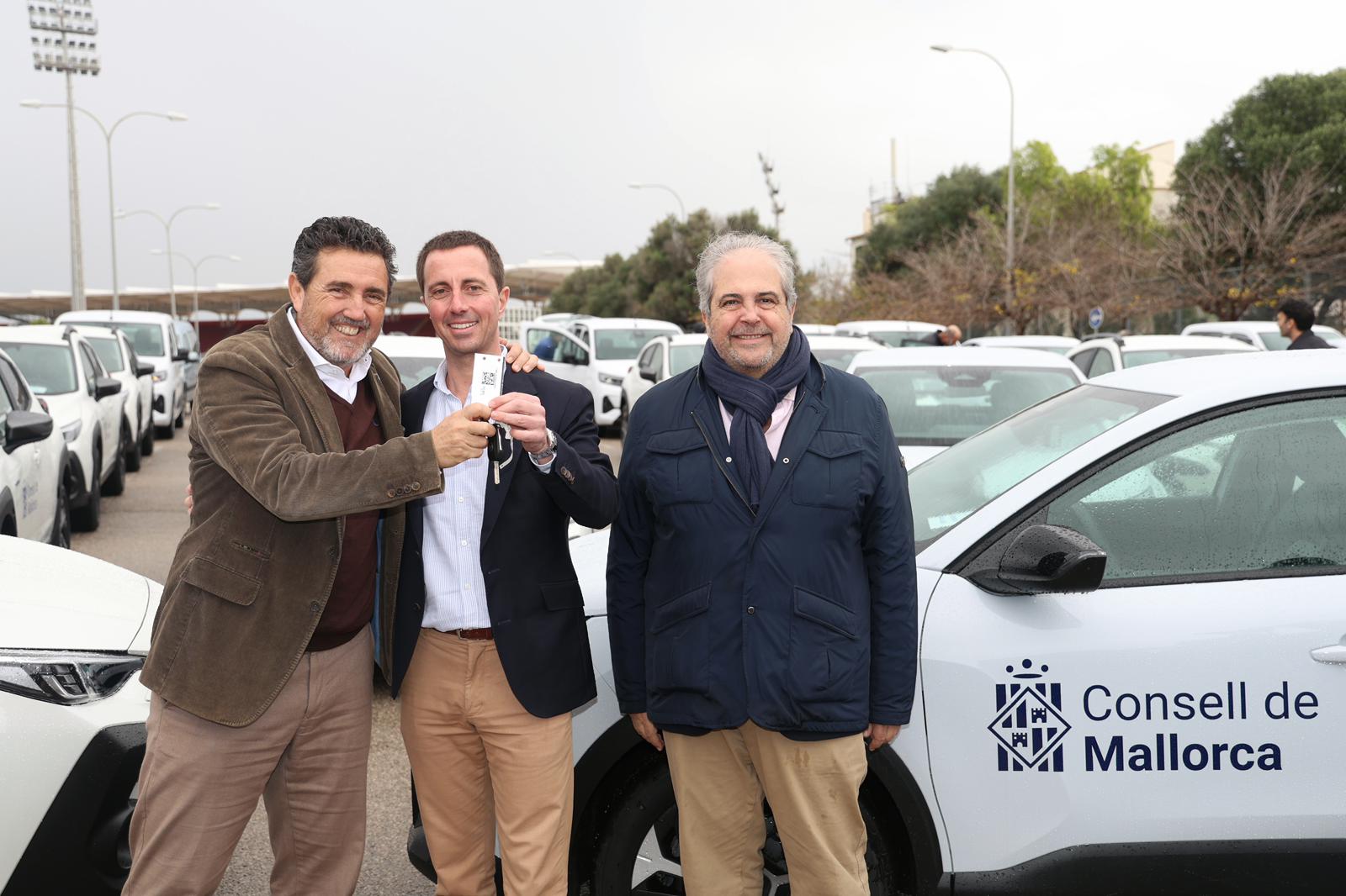 El Consell de Mallorca entrega 53 vehículos polivalentes para actuaciones de emergencia a todos los ayuntamientos de la Part Forana.