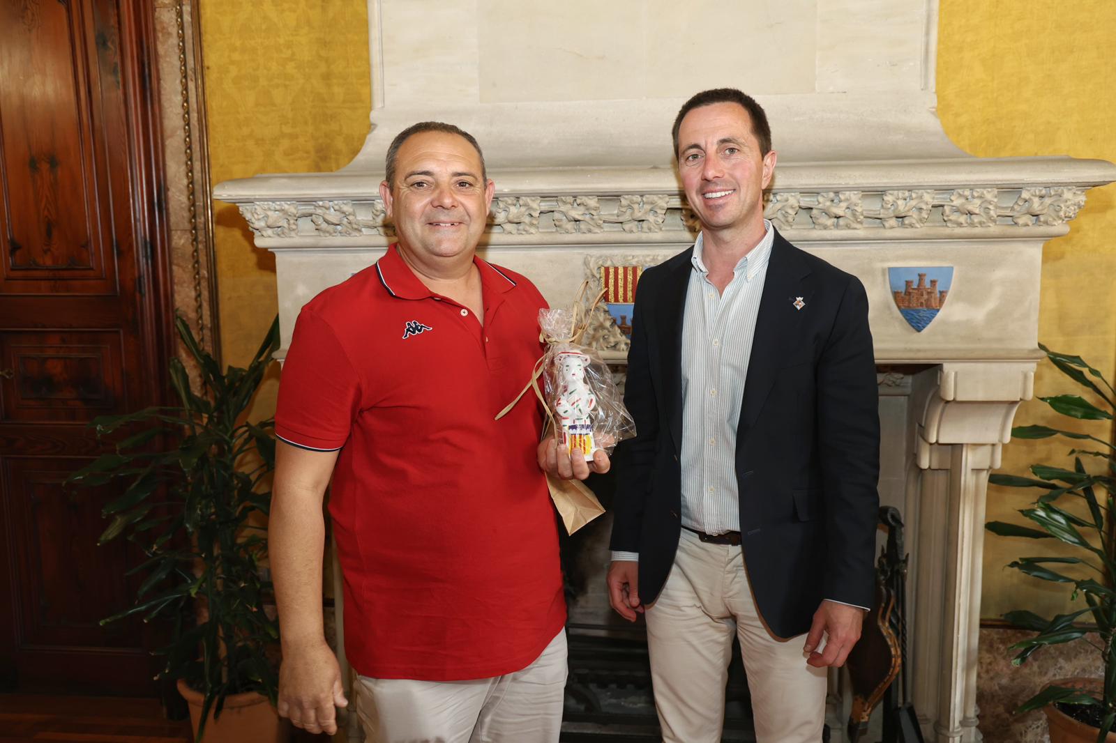 El president Galmés rep Toni Muntaner, campió de la Copa d’Espanya d’hèlix Fan 32.