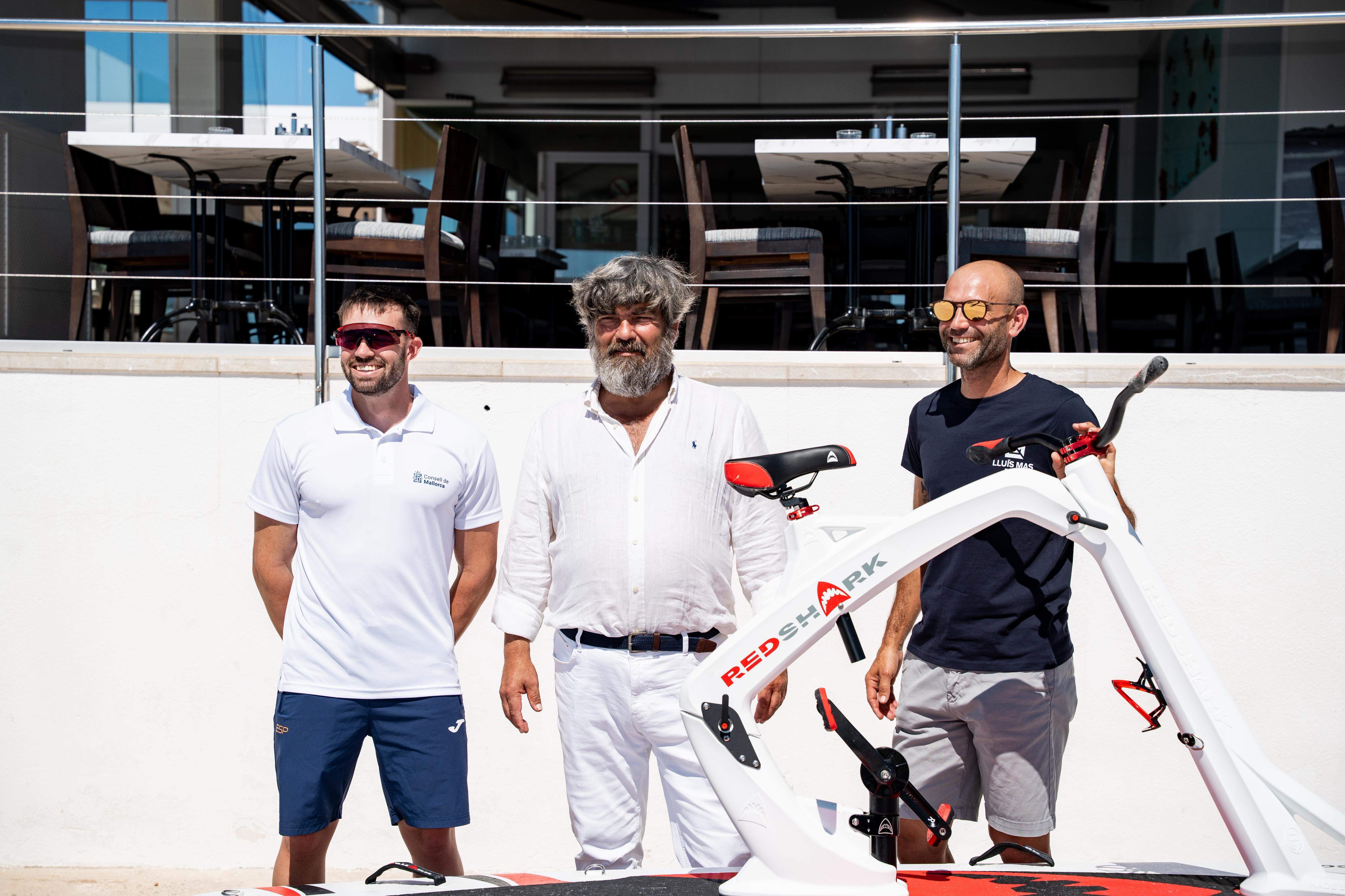 Presentación del I Circuito de Bicicletas Acuáticas de Mallorca.
